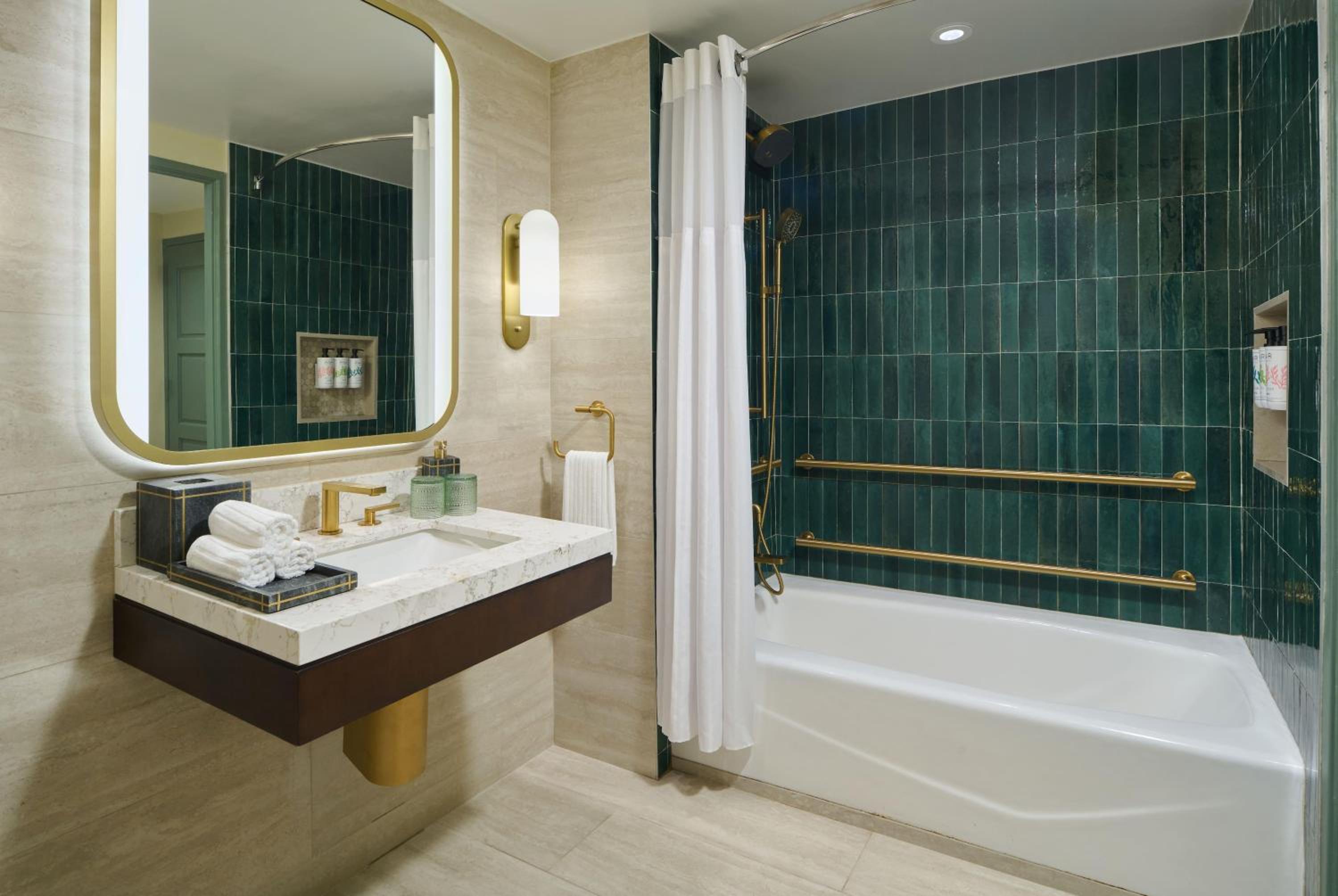 Two-Bedroom Marbella Suite photo 3