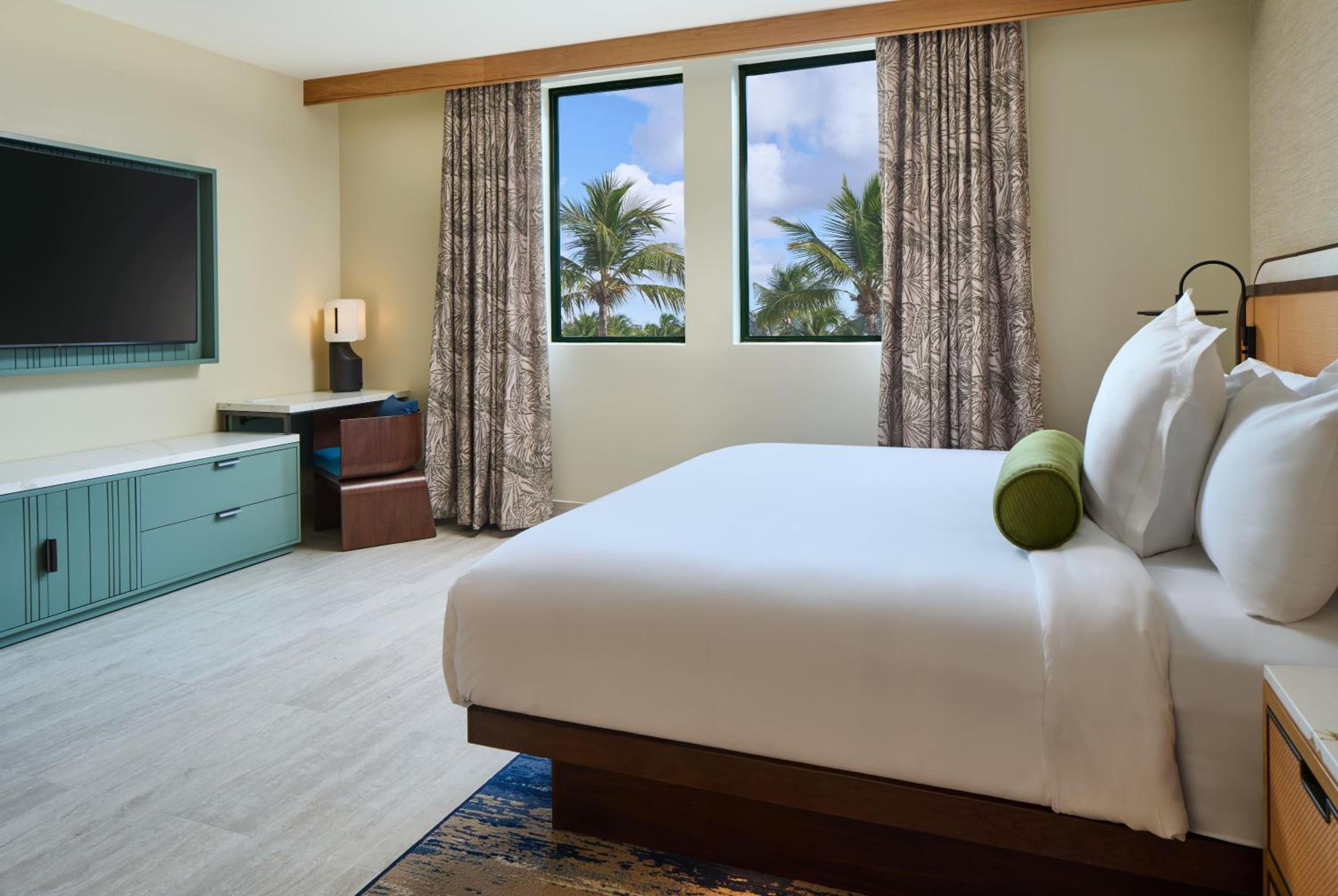 Three-Bedroom Atlantic Suite photo 2