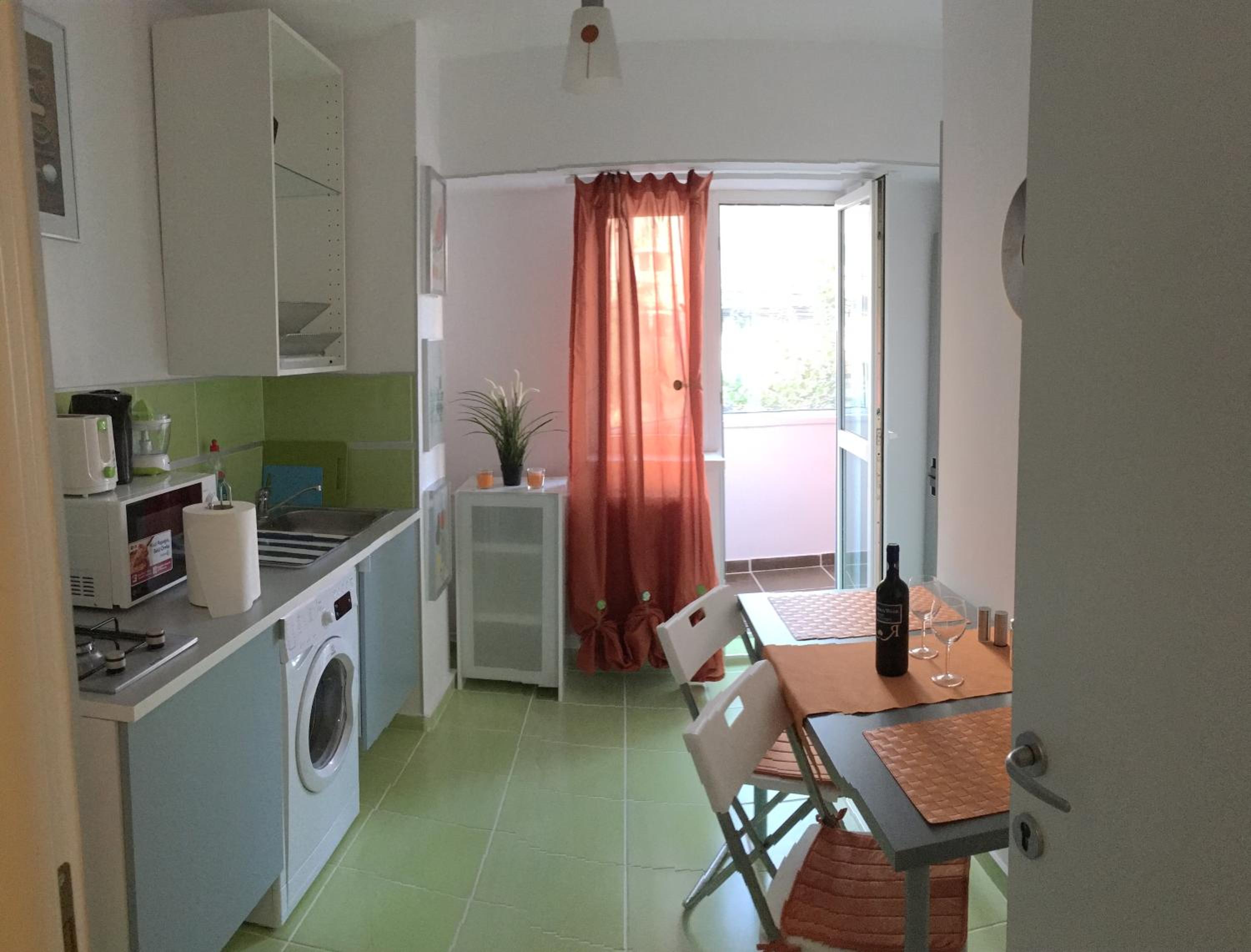 Two-Bedroom Apartment - Photo 11