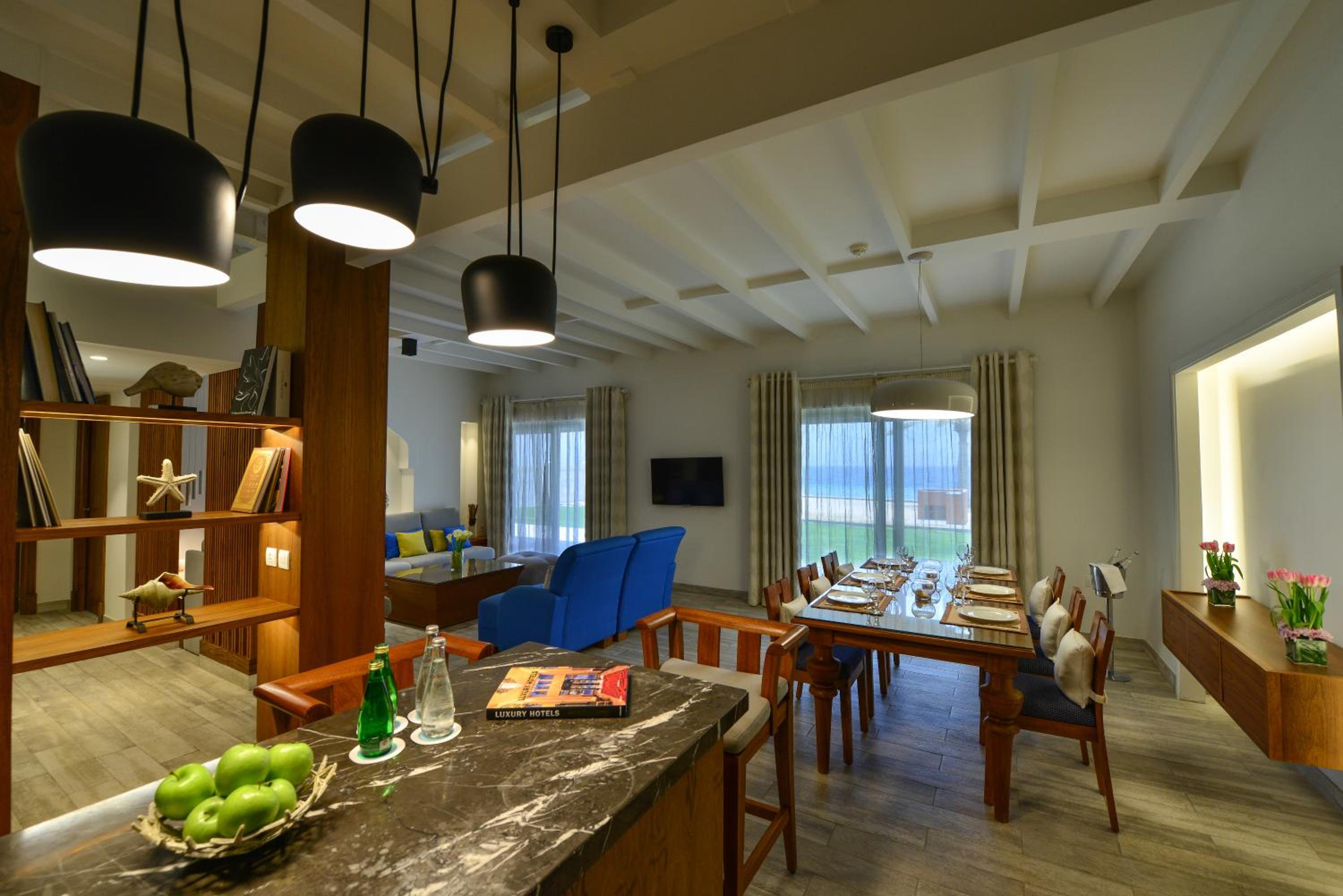 Three-Bedroom Villa photo 2