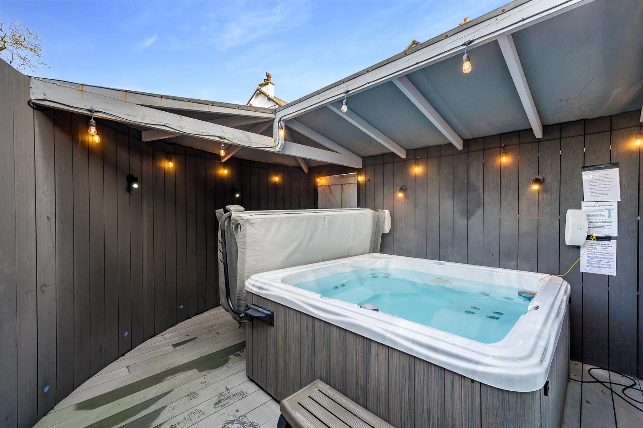 Suite with Hot Tub