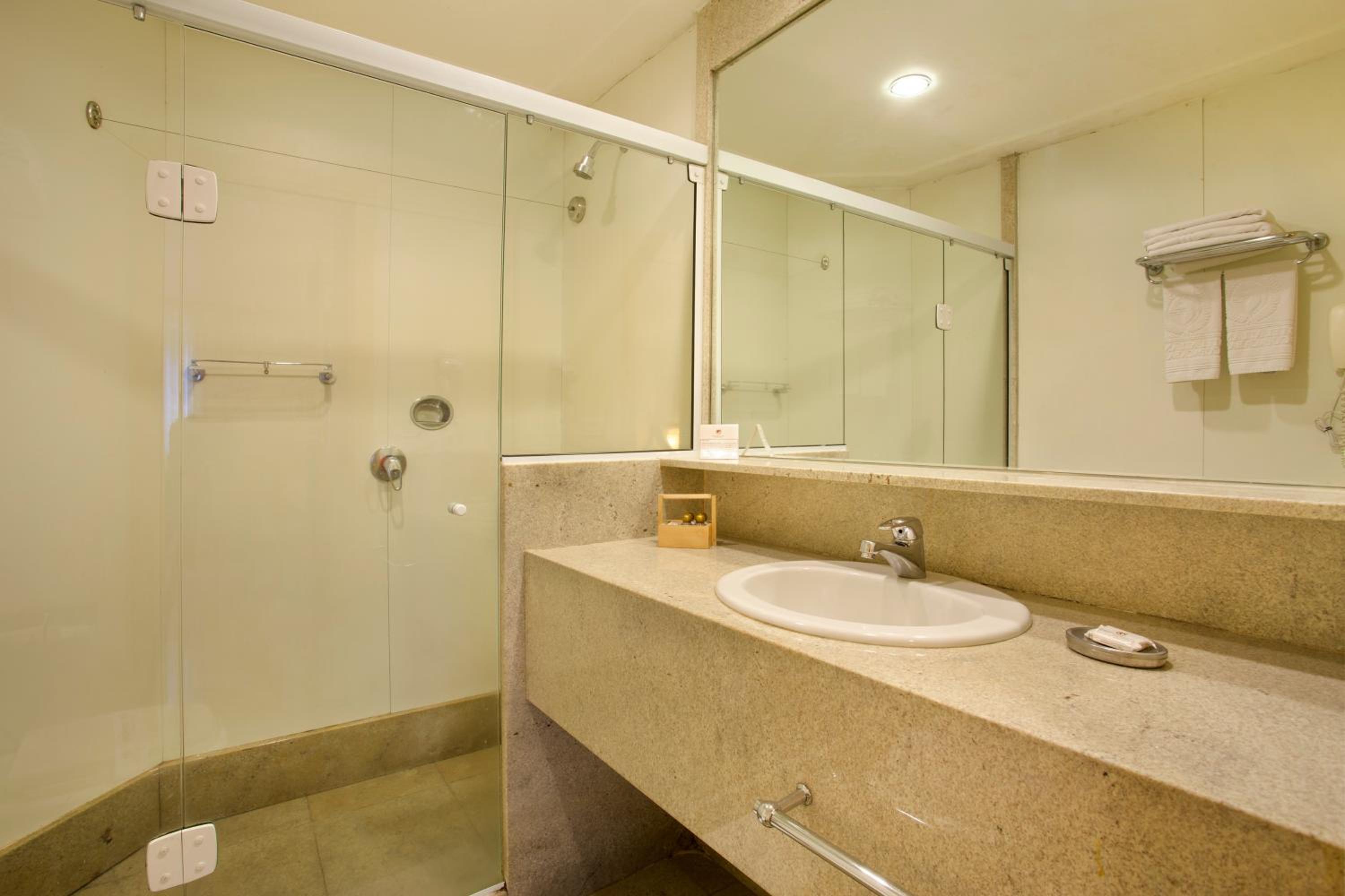 Standard Double Room - Photo 5