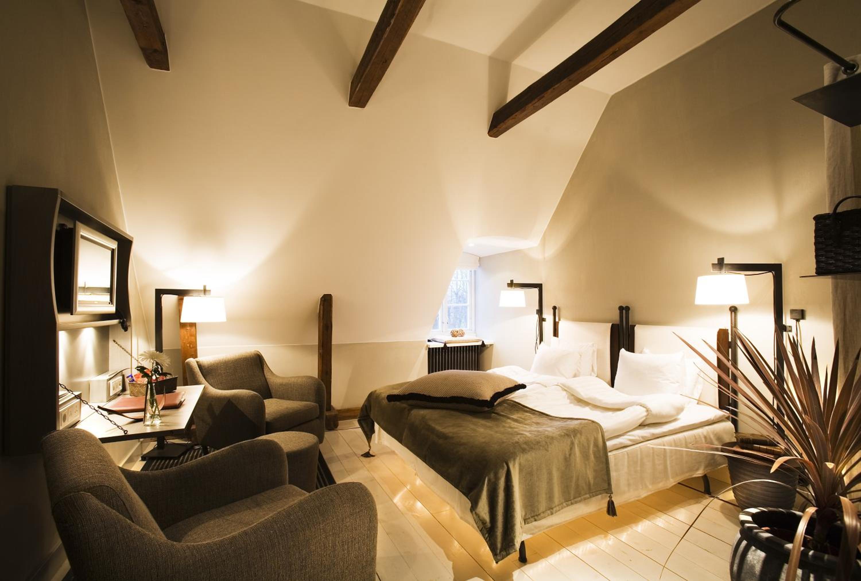 Standard Twin Room - Photo 1