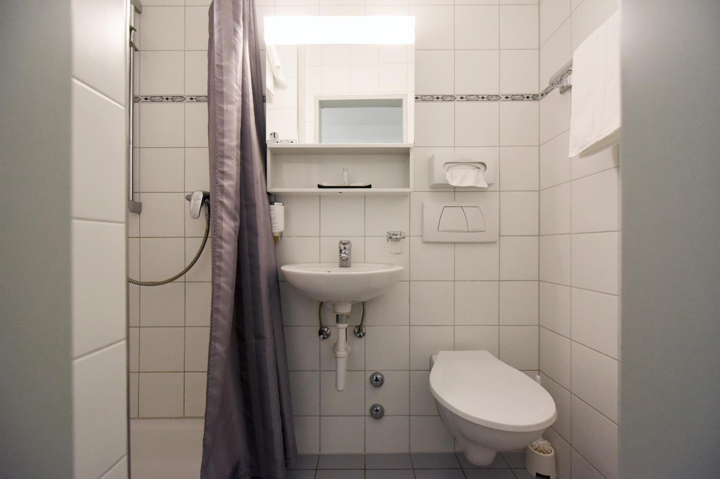 Single Room photo 2