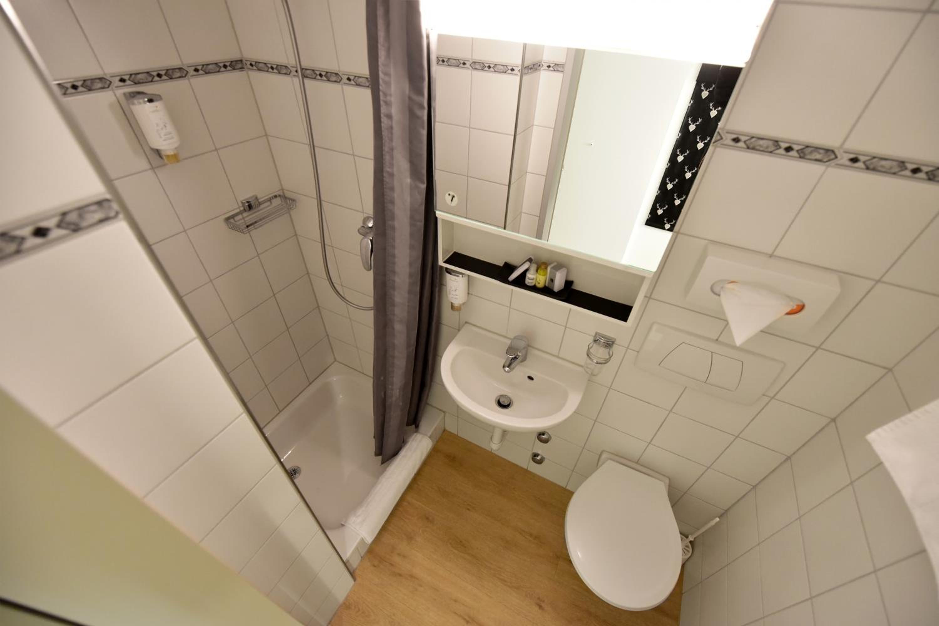 Single Room photo 3