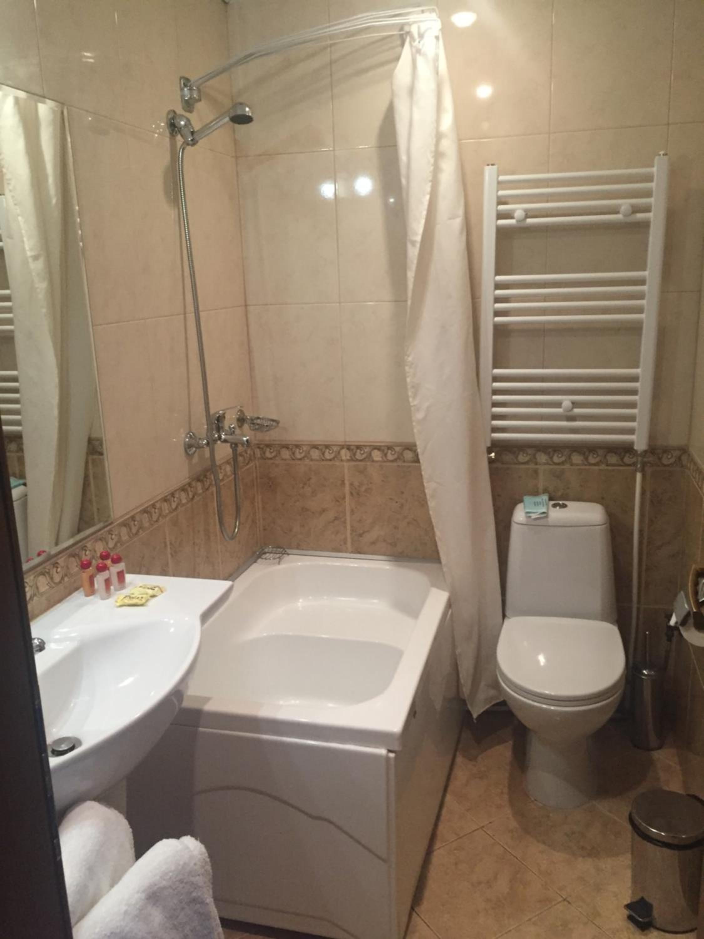 Suite - Photo 6
