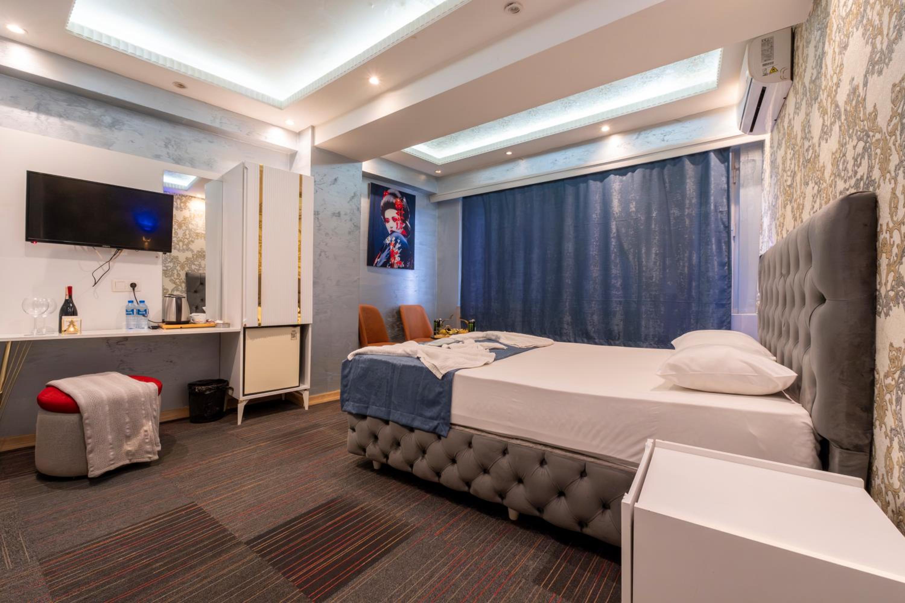 Economy Double Room photo 2
