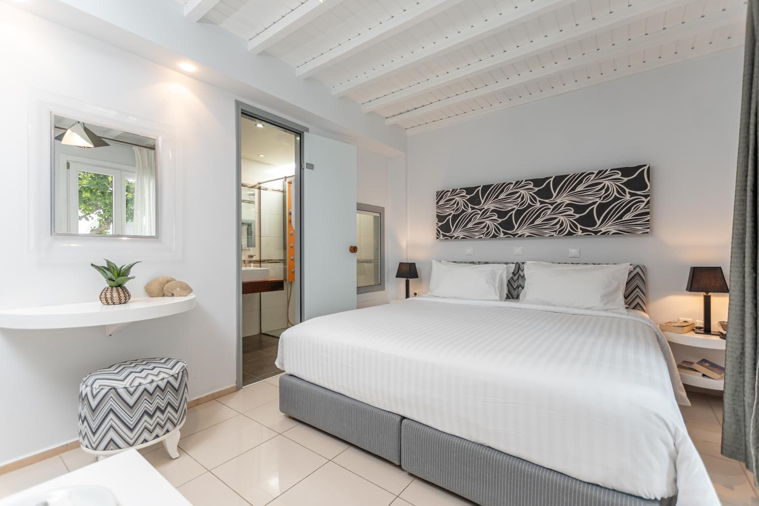 Premium Room Pool or Sea view