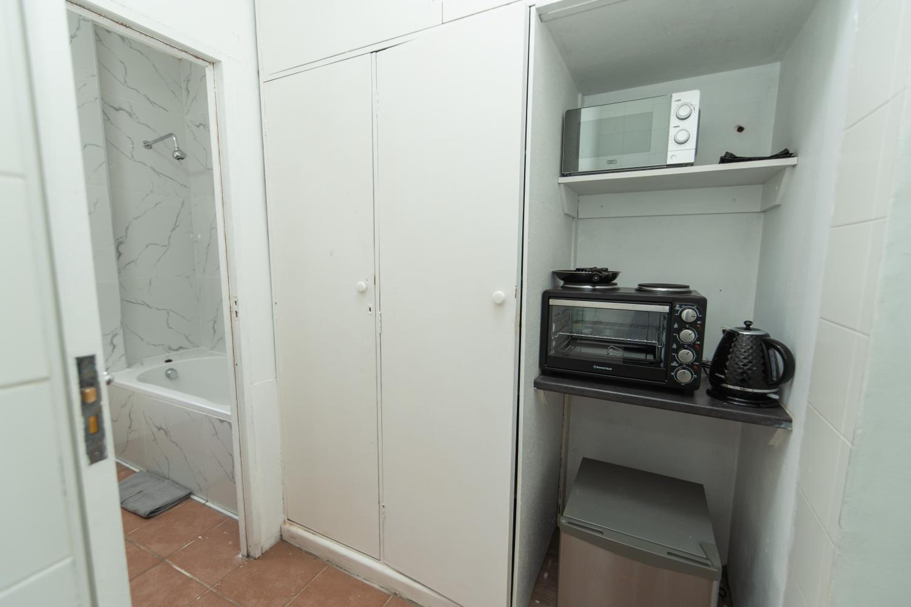 Apartment photo 2