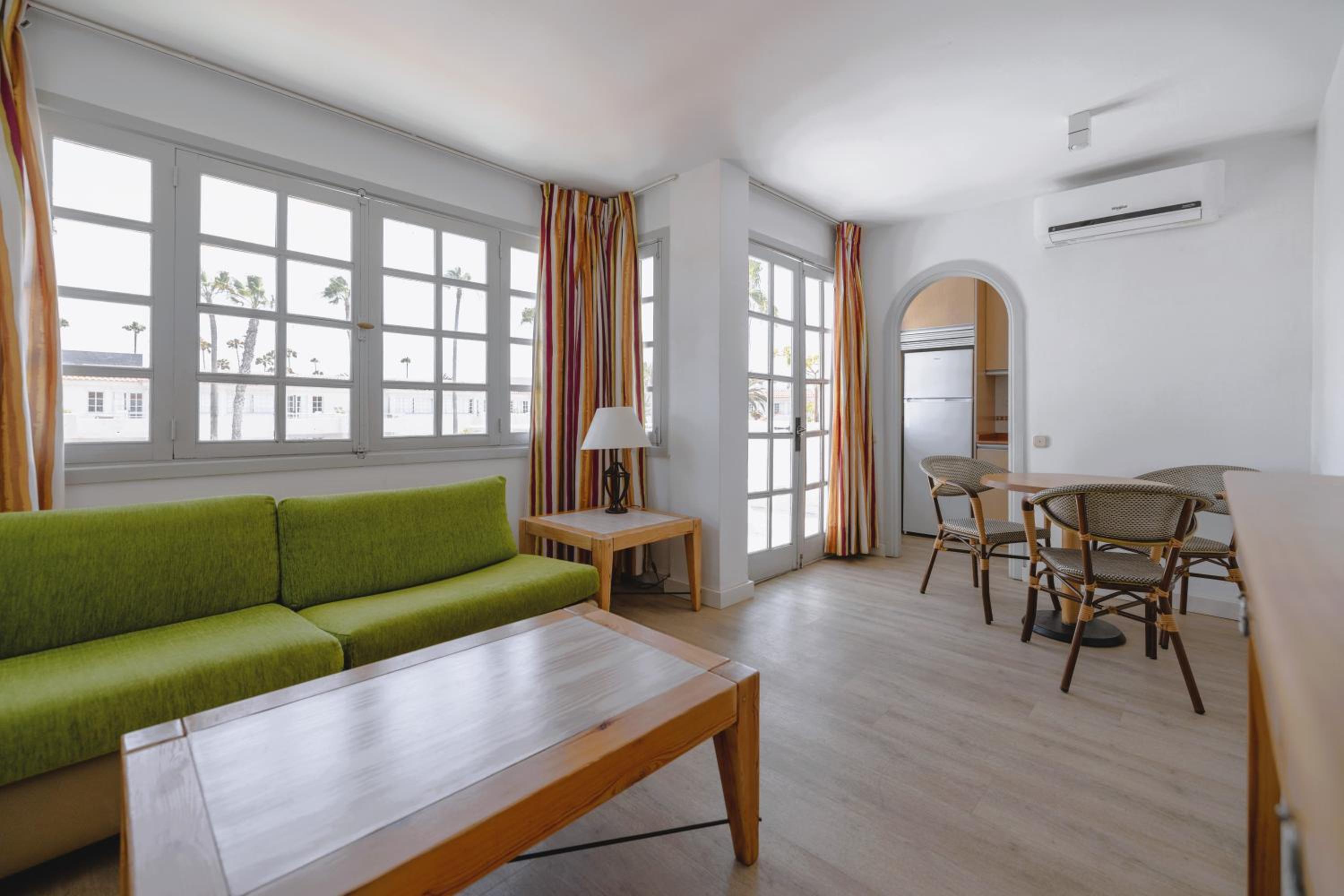 Eco-Friendly One-Bedroom Apartment Double Or Twin - No Cleaning Service photo 3