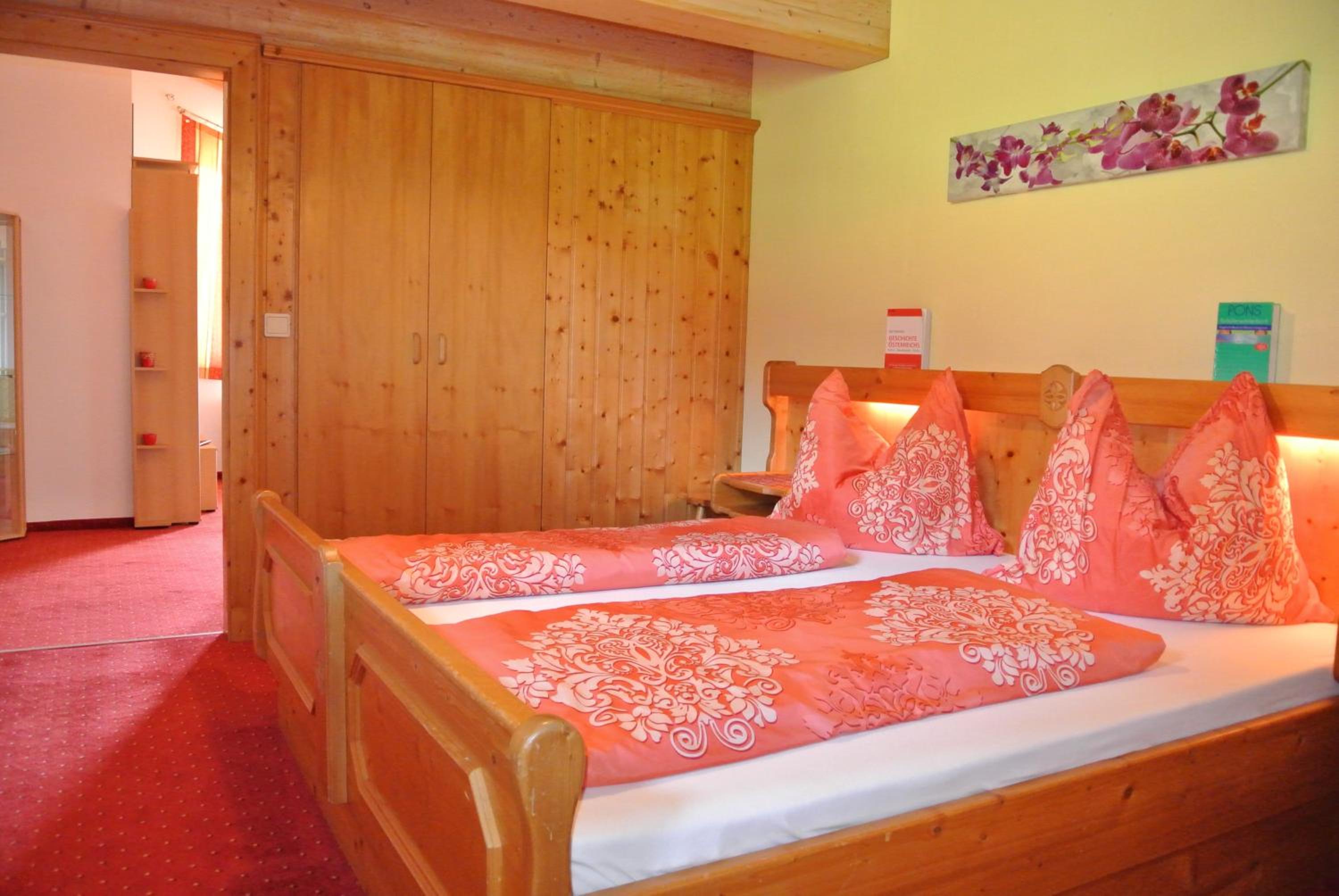 One-Bedroom Apartment (2 Adults)