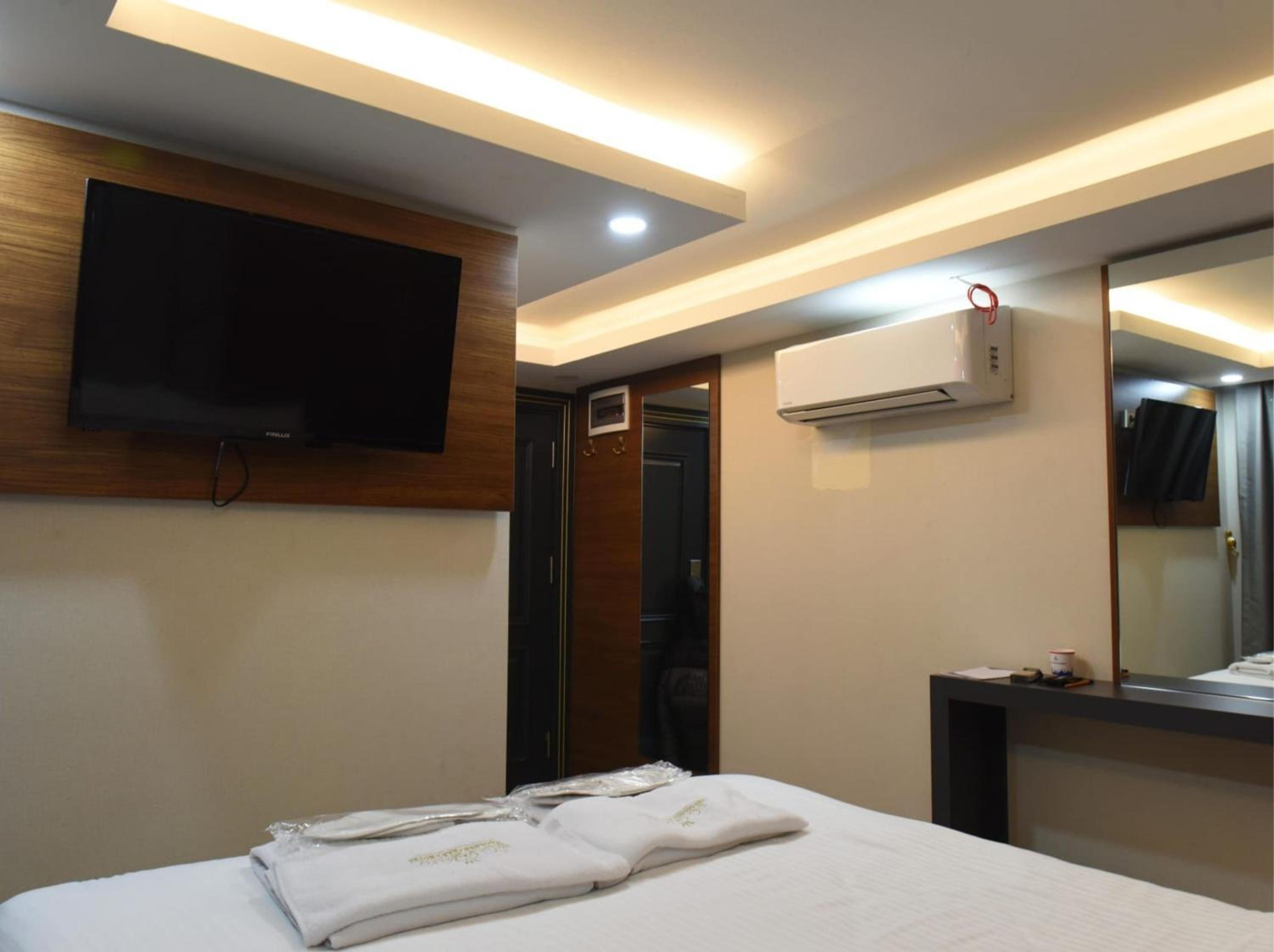 Standard Twin Room photo 3