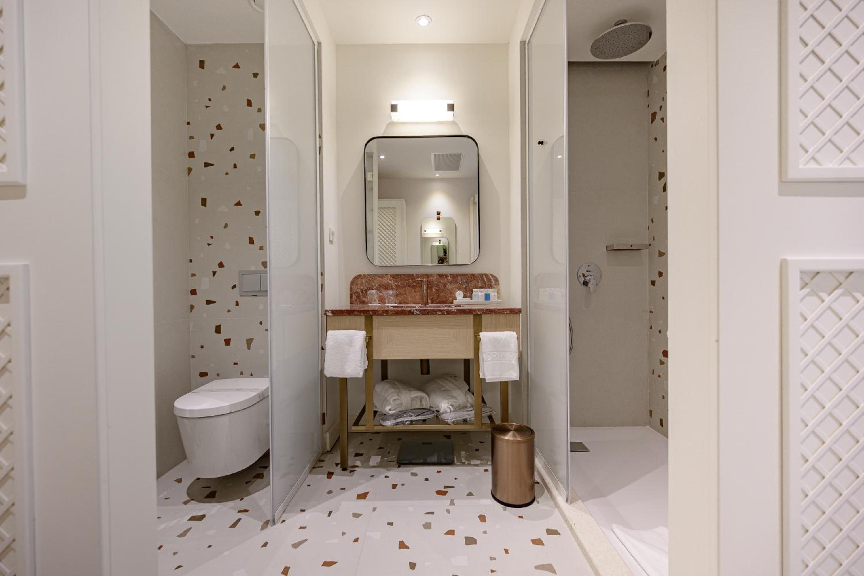 Suite with City View