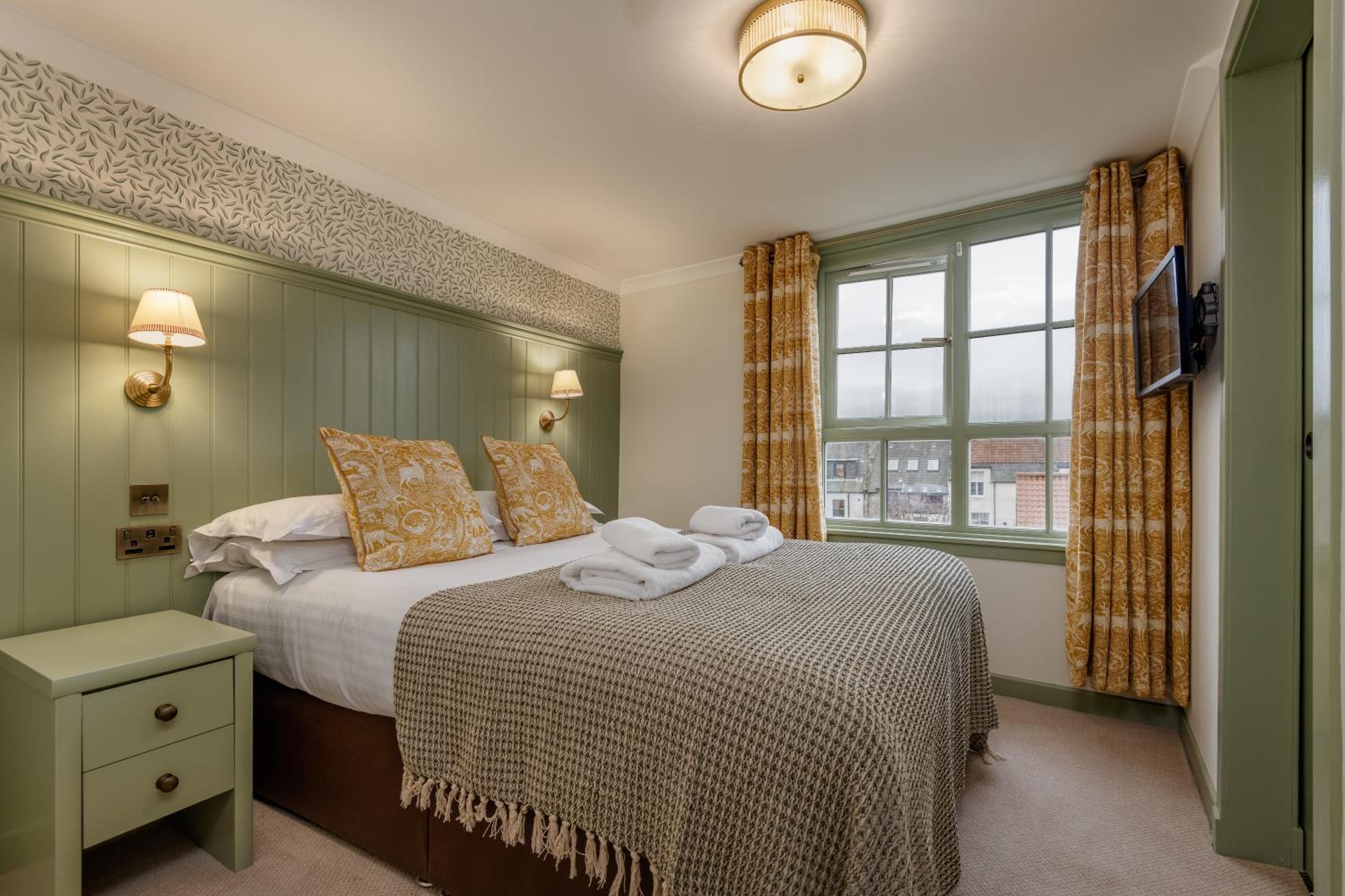 Standard Double or Twin Room - Photo 1