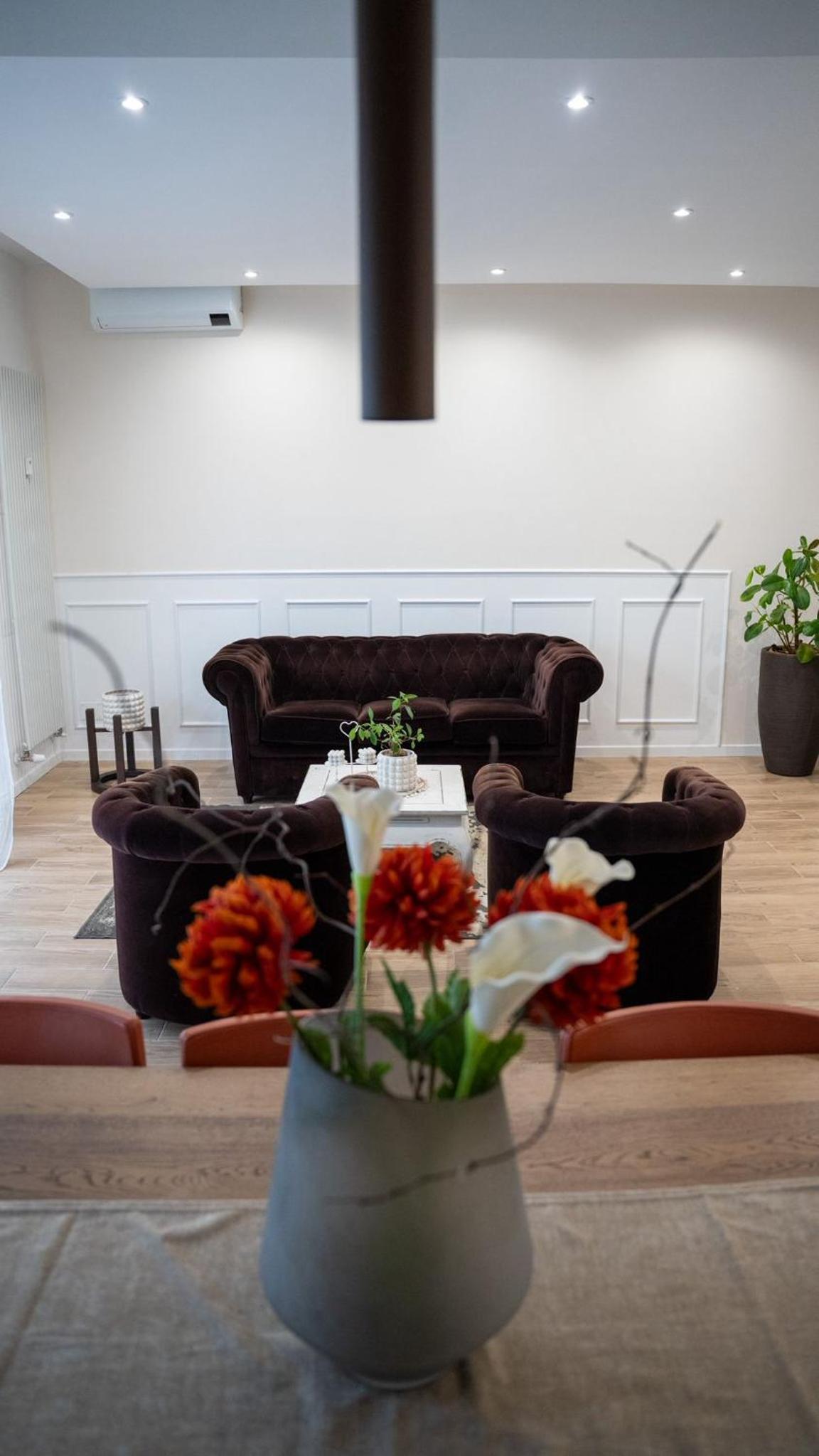 Three-Bedroom Deluxe Apartment
