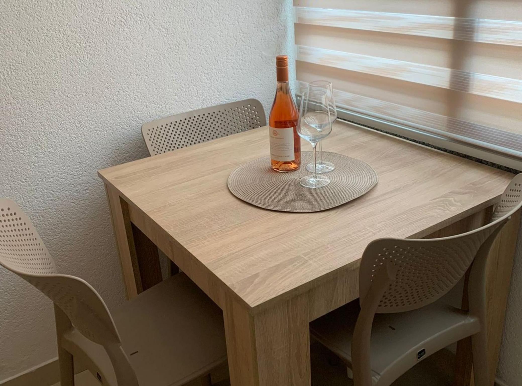 Studio Apartment photo 3
