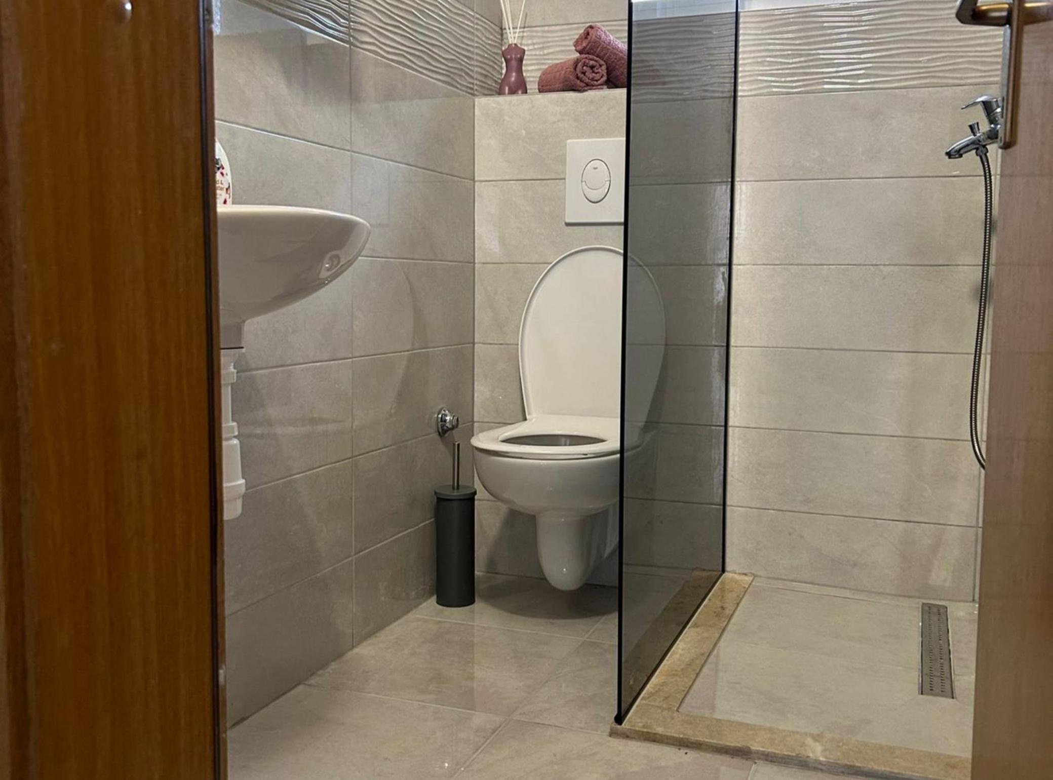 One Bedroom Apartment photo 3