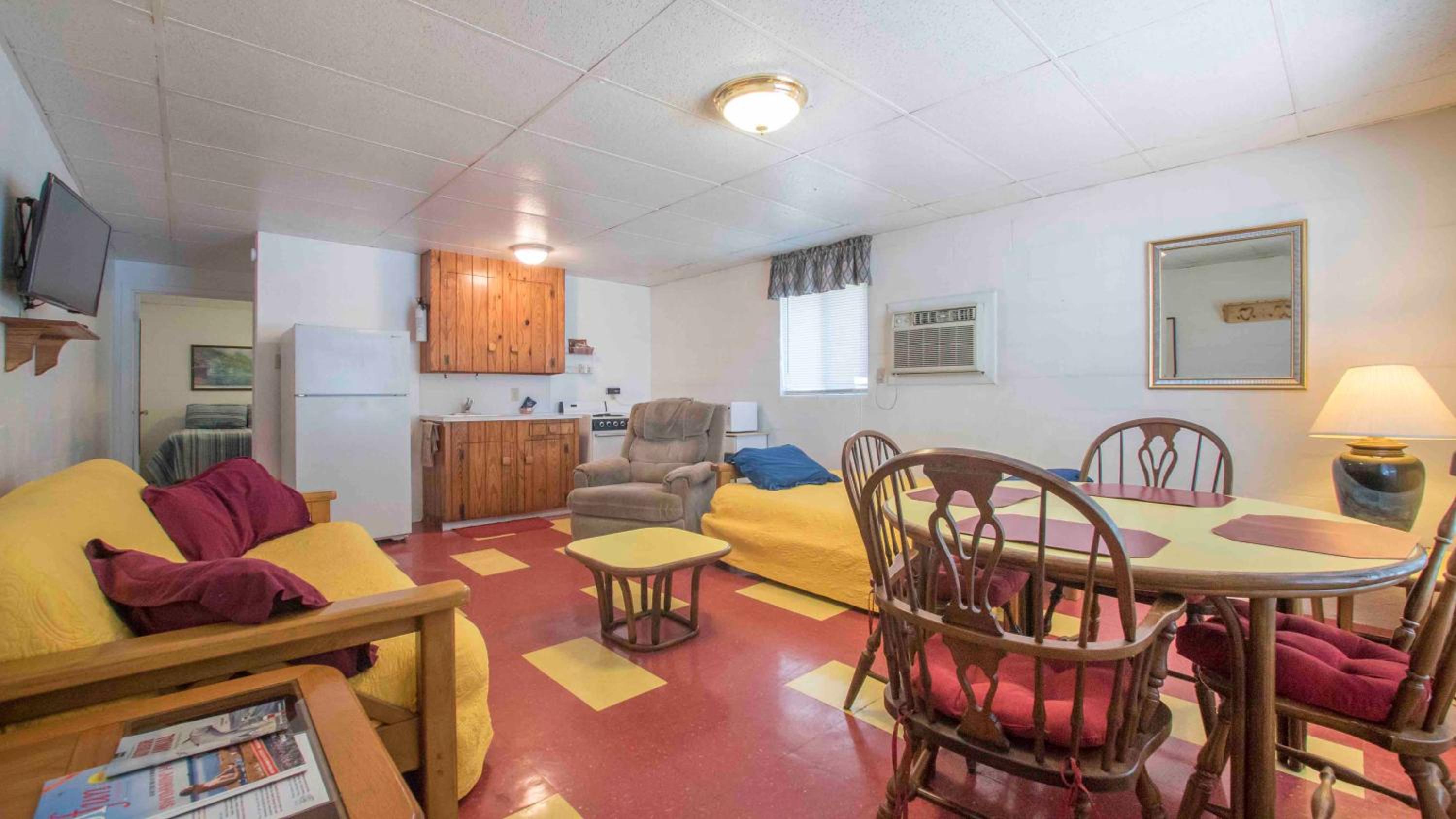 Suite with Lake View - Photo 1