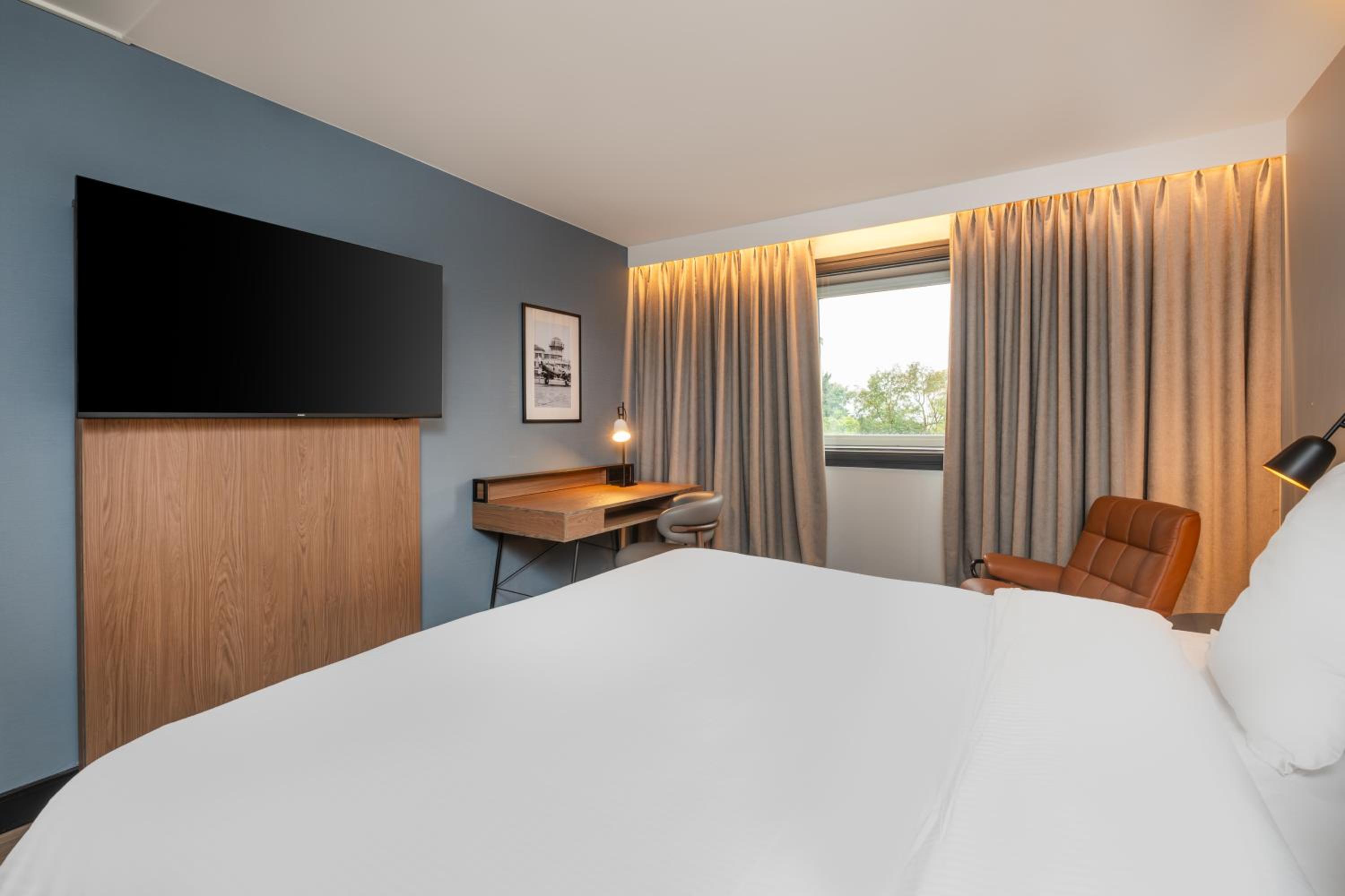 Standard King Room - Photo 2