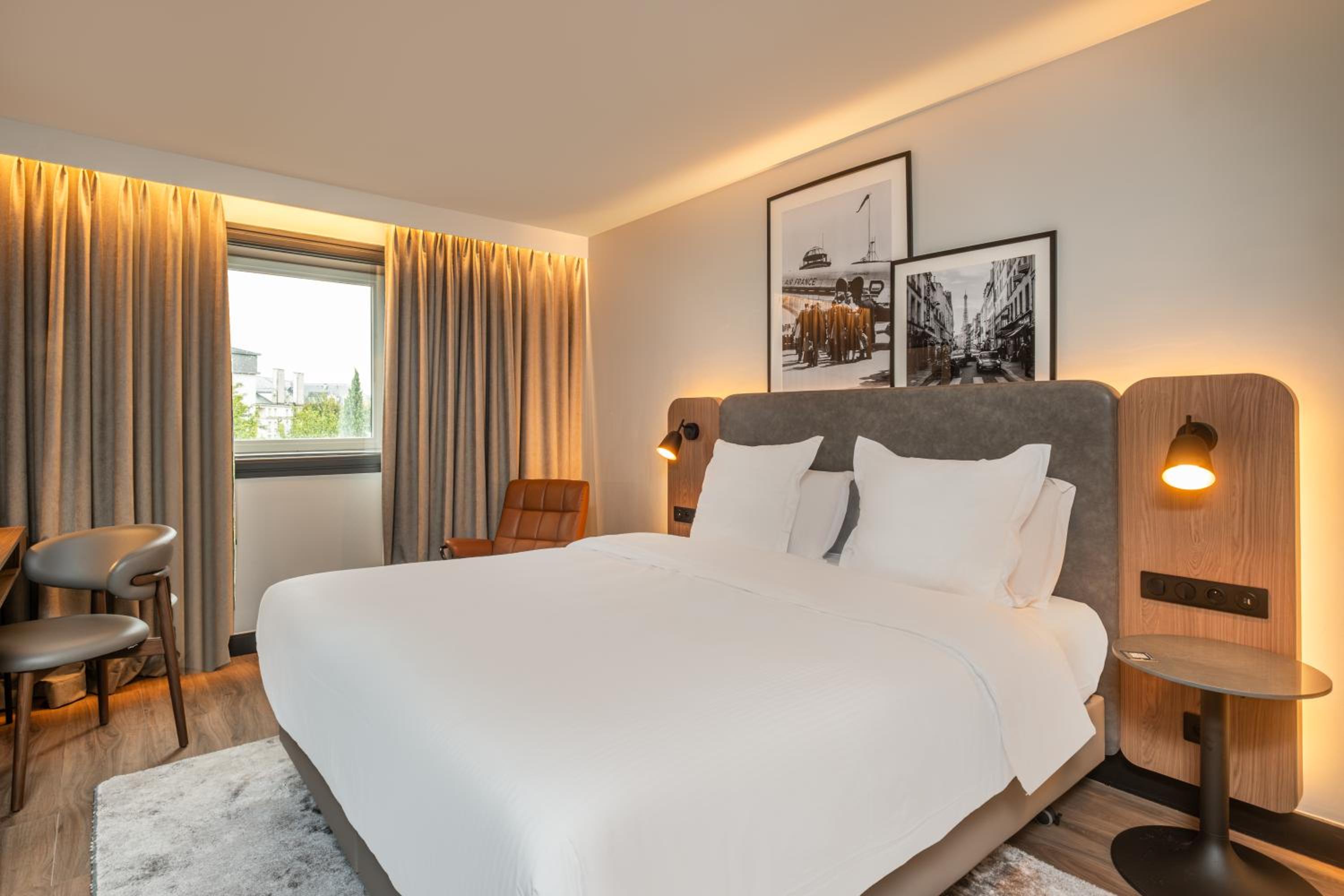 Standard King Room - Photo 1