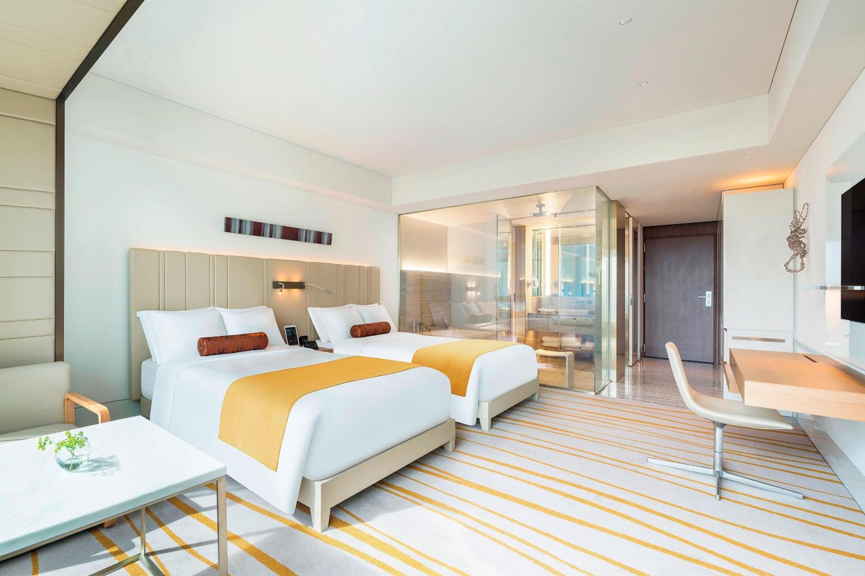 Deluxe Premier Twin Room photo 3