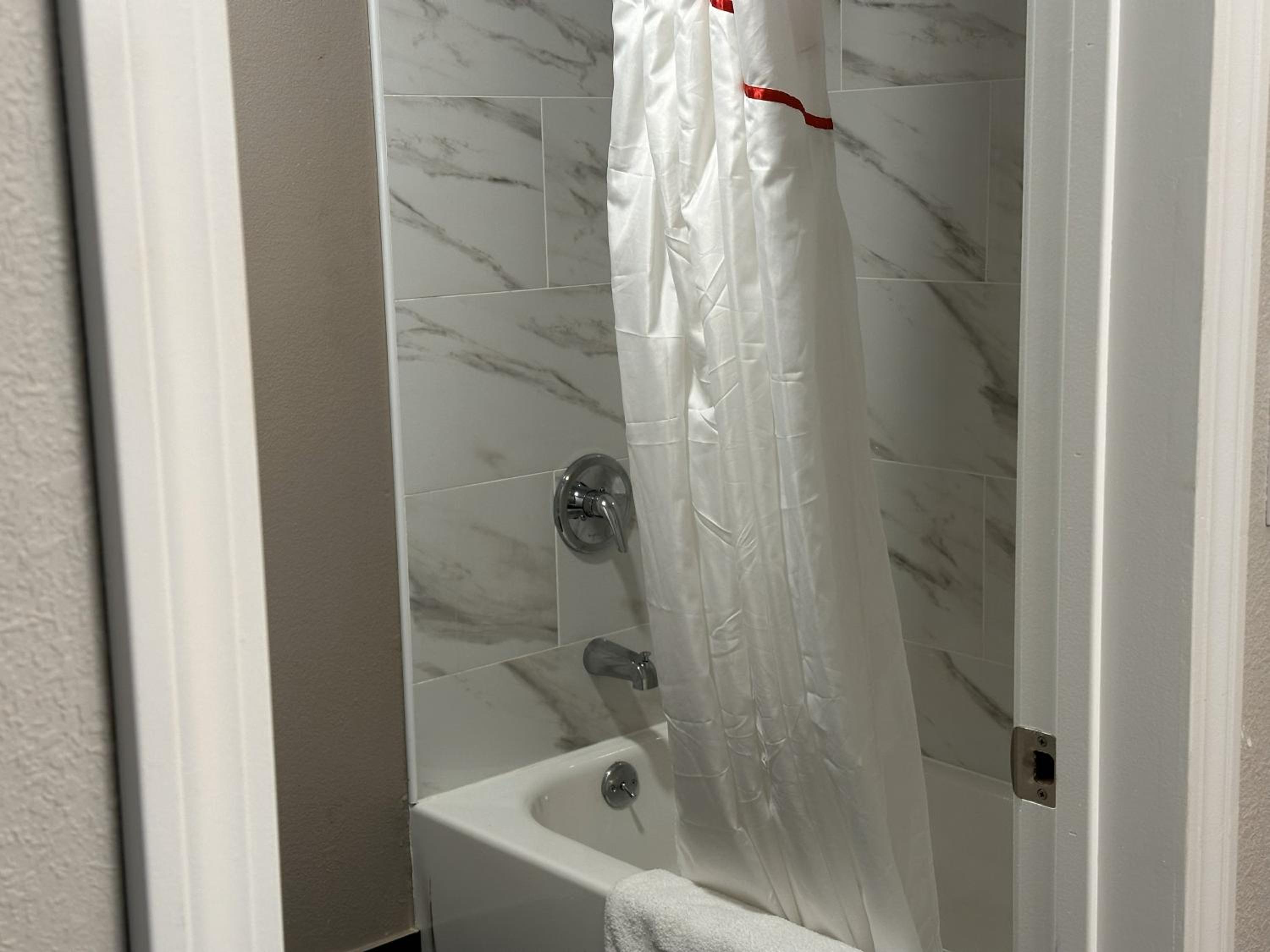  Suite King Room Non-Smoking - Photo 2