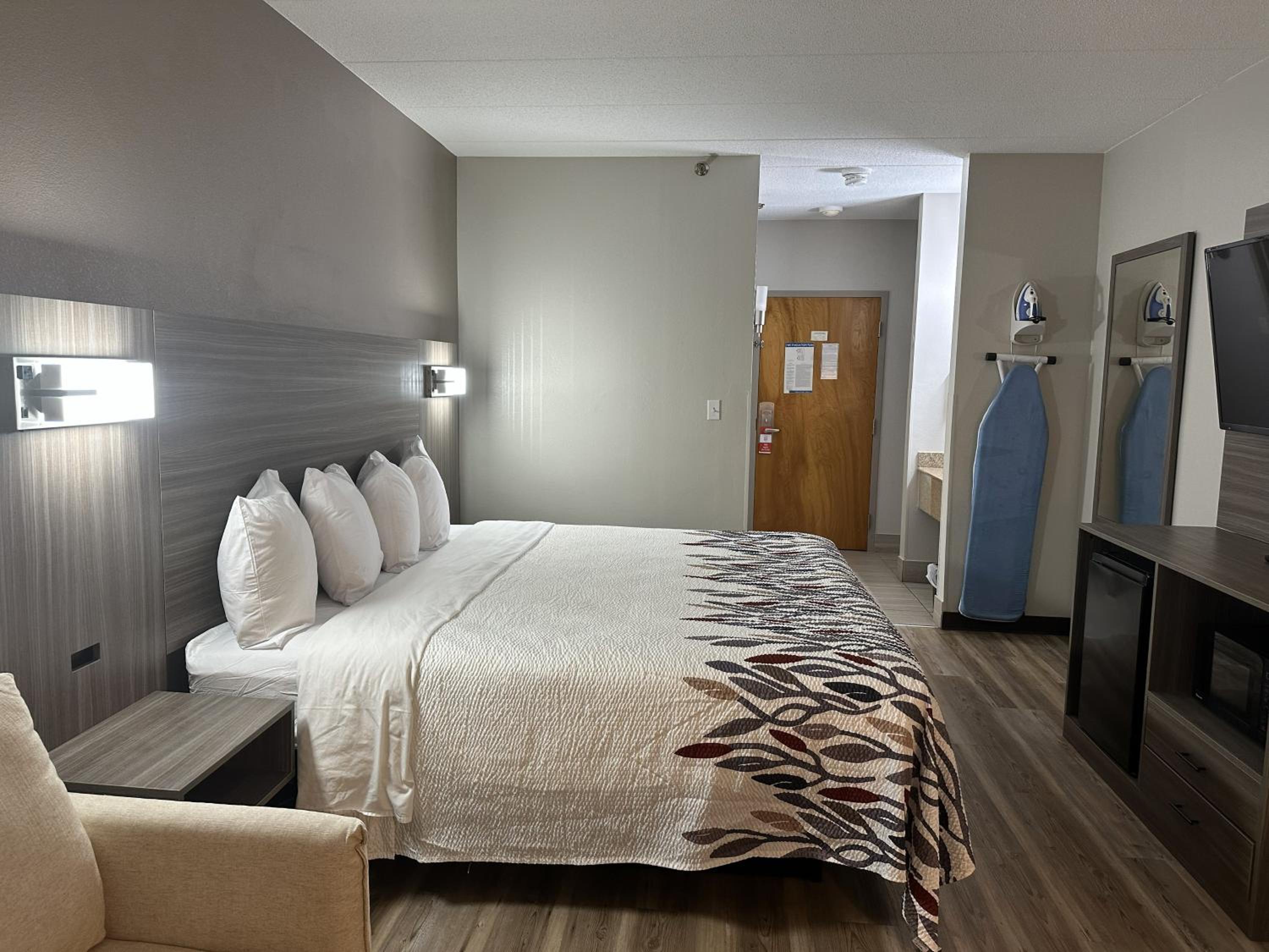  Suite King Room Non-Smoking - Photo 13