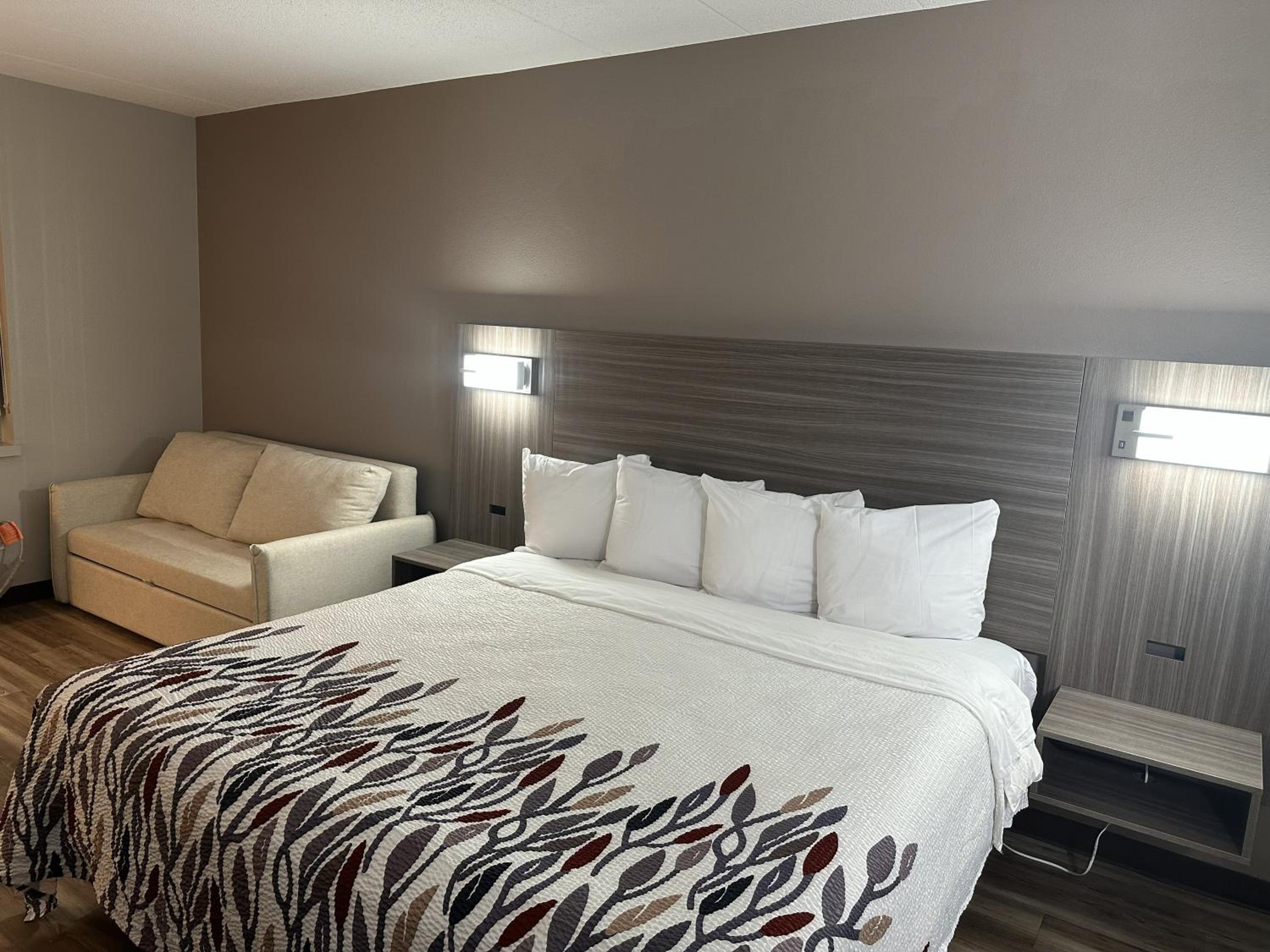  Suite King Room Non-Smoking - Photo 17