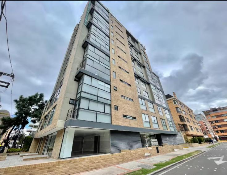 Three-Bedroom Deluxe Apartment