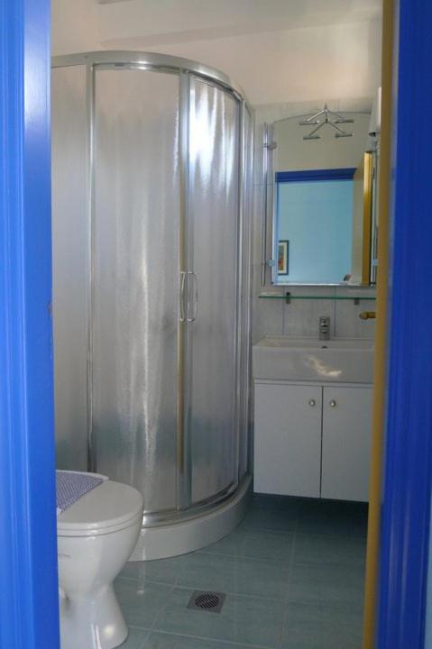 Standard Triple Room - Photo 2