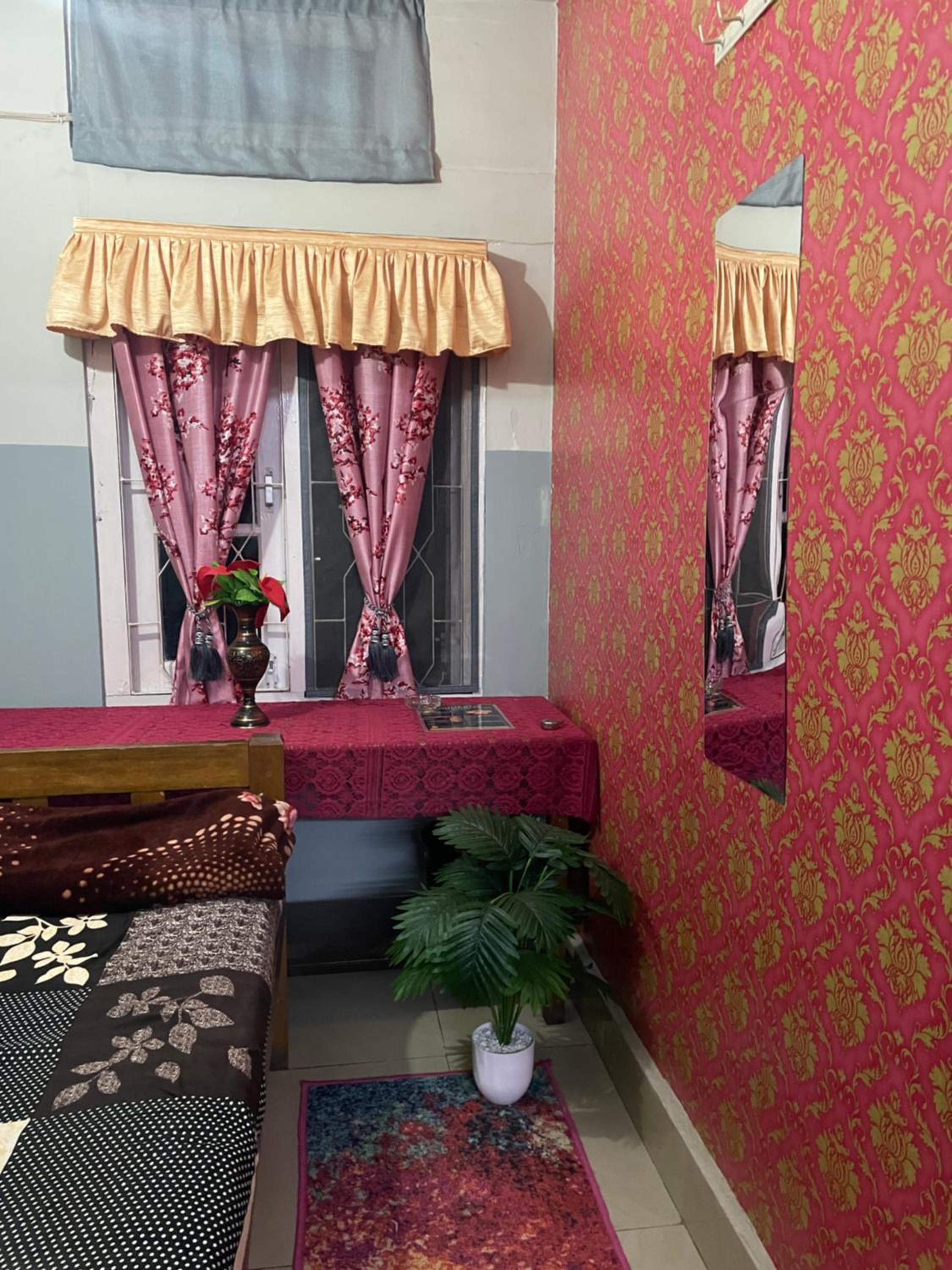 Budget Single Room photo 3