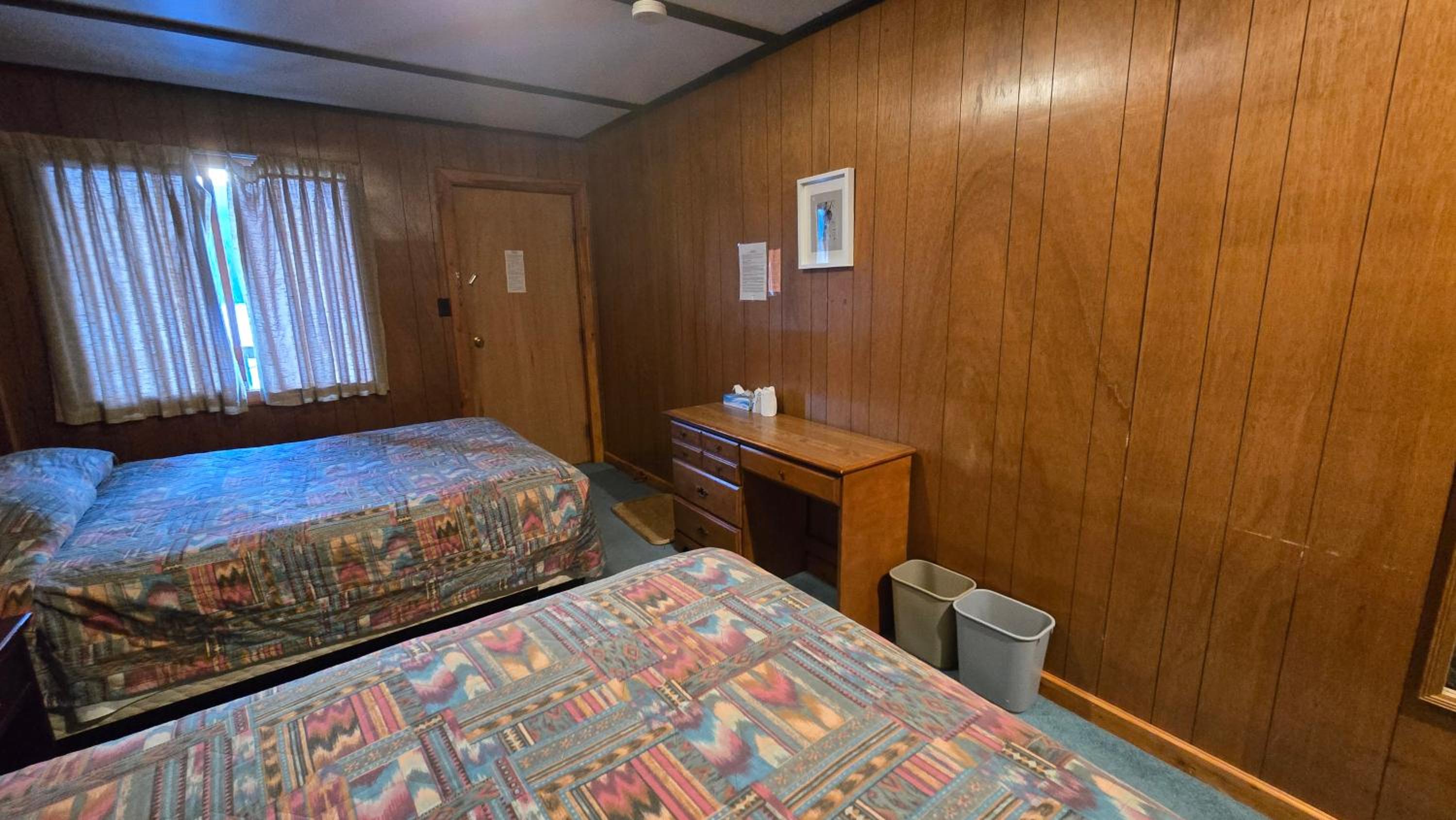 Standard Queen Room photo 2