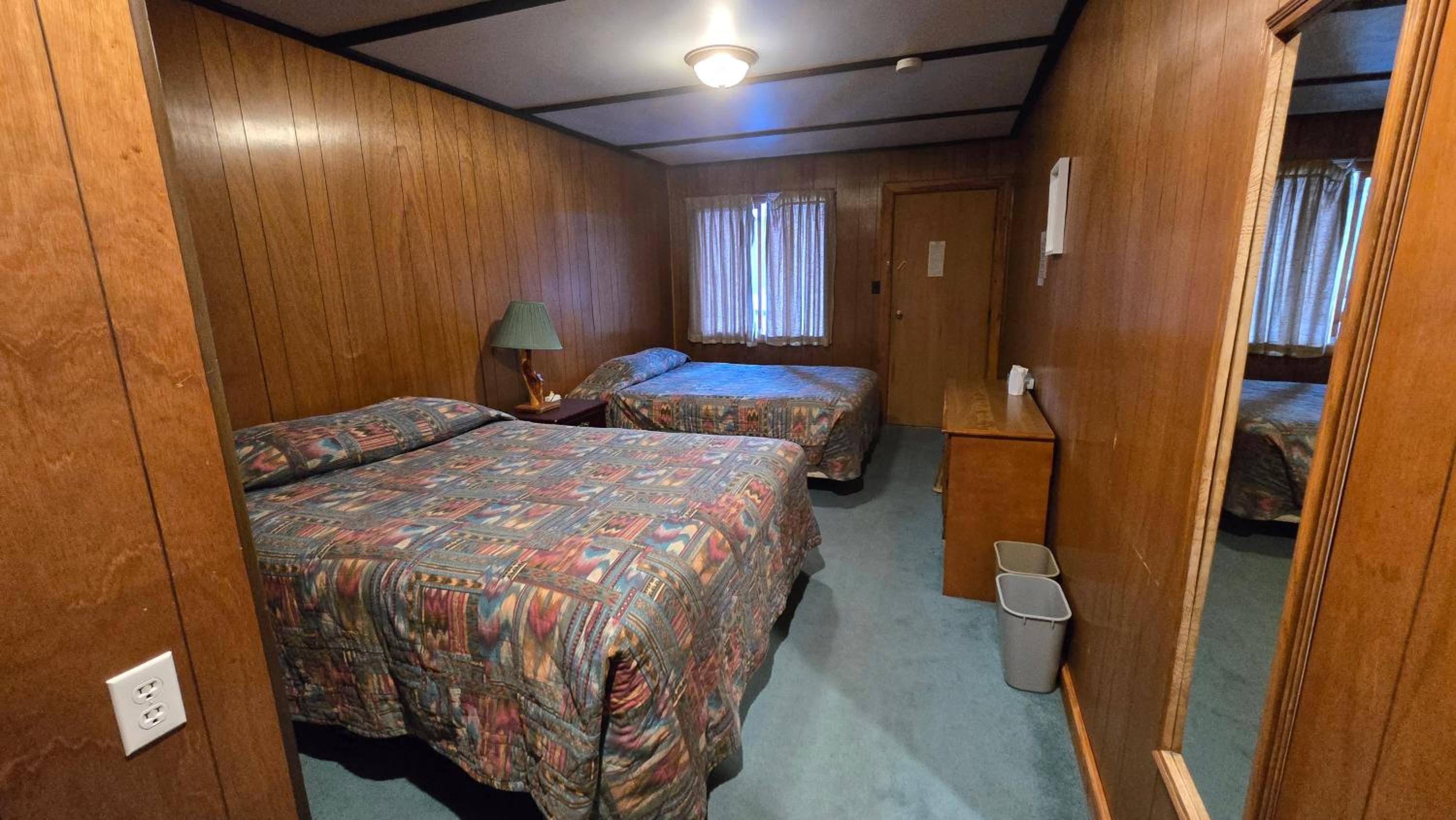 Standard Queen Room photo 3