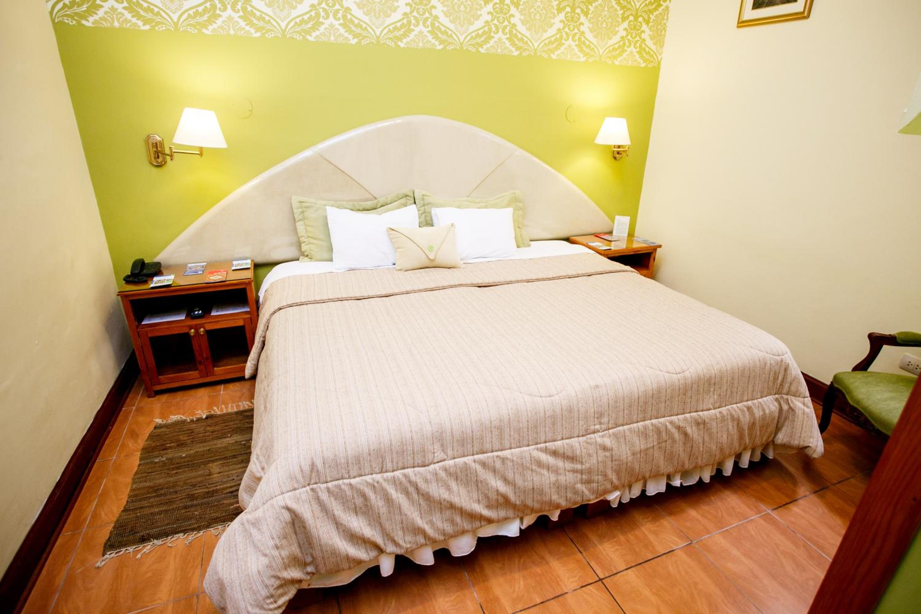 Deluxe Double or Twin Room photo 1