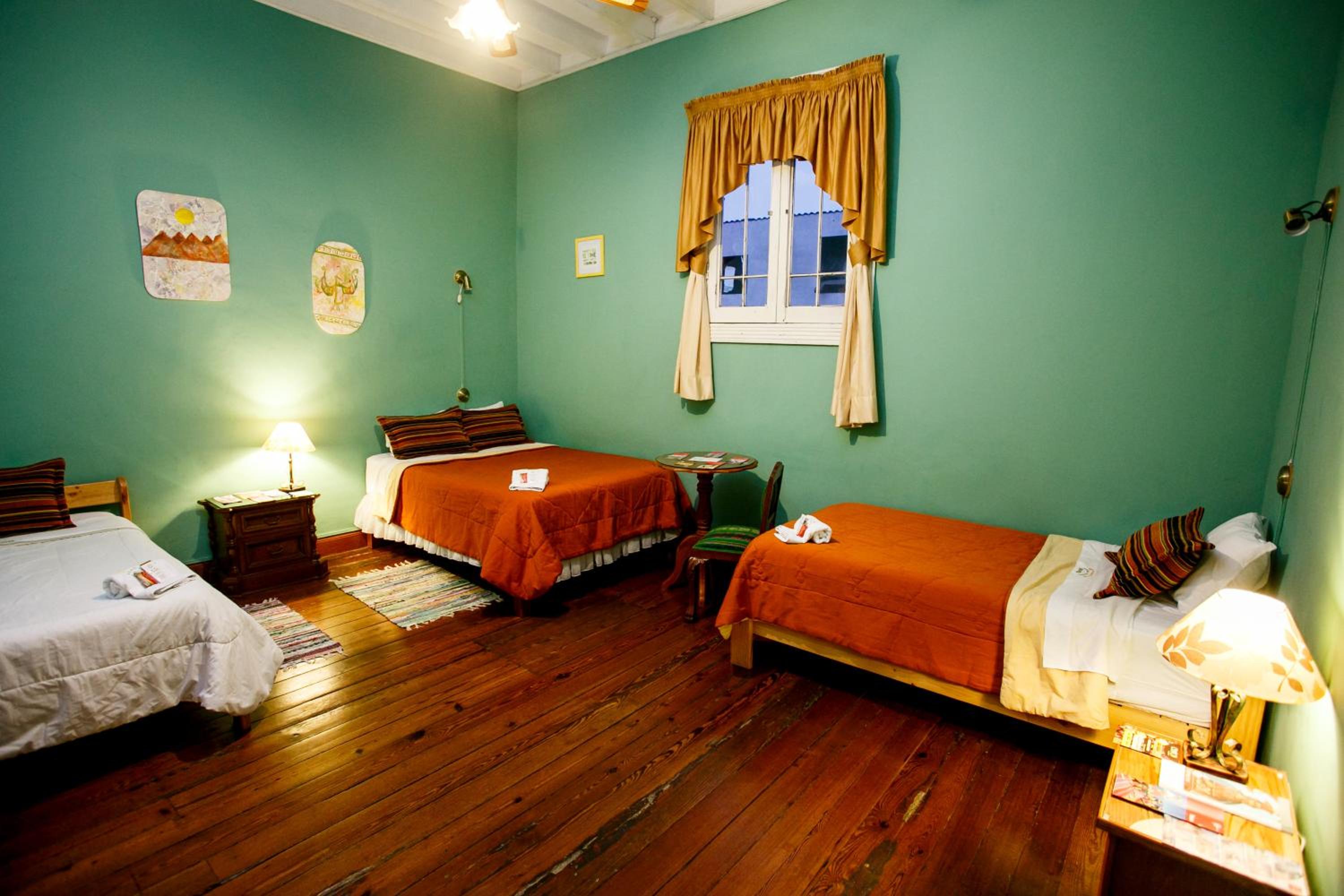 Twin Room with Shared Bathroom photo 3