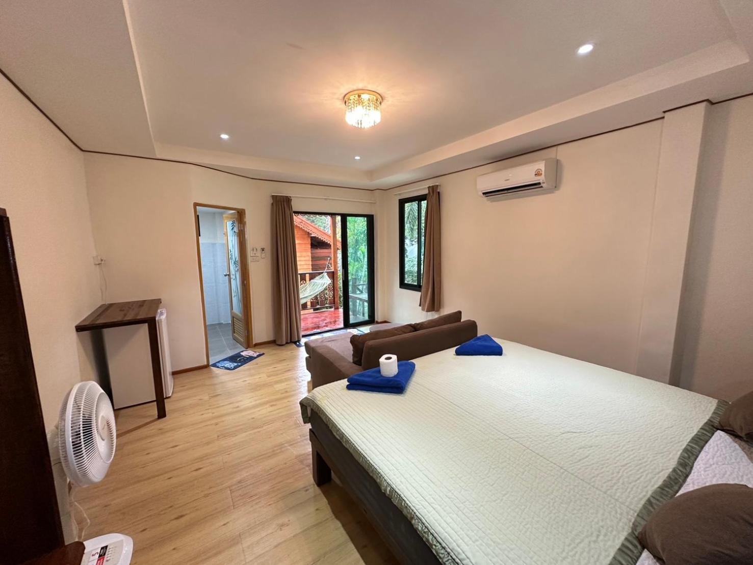 Deluxe Double Room photo 2