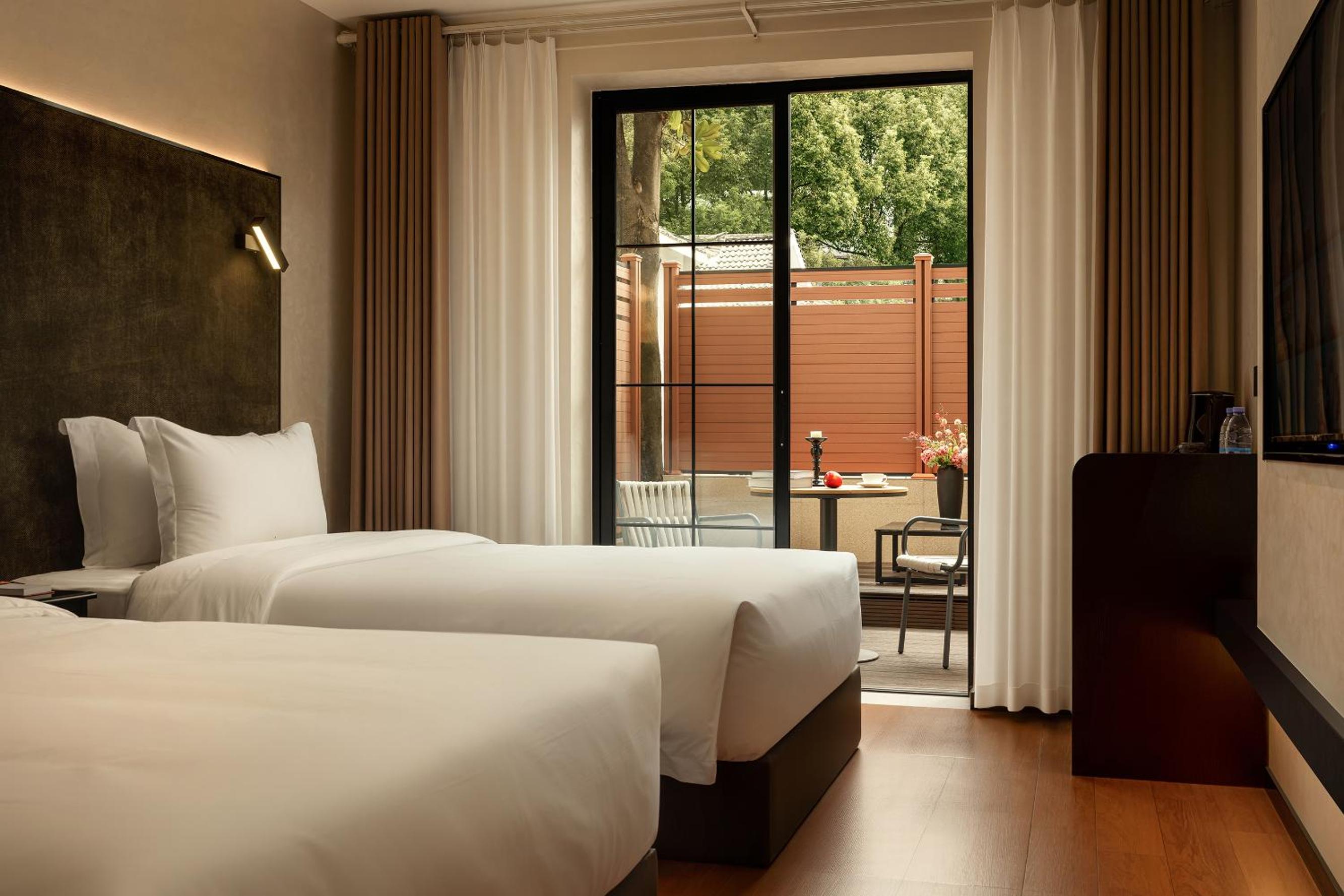 Twin Room with Terrace photo 2