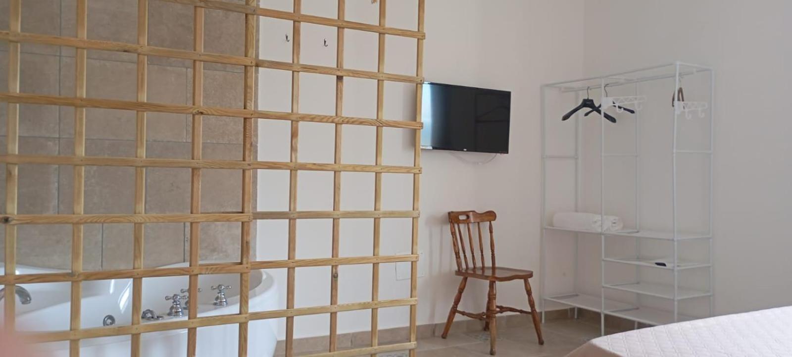 Deluxe Double Room (2 Adults + 1 Child) photo 1