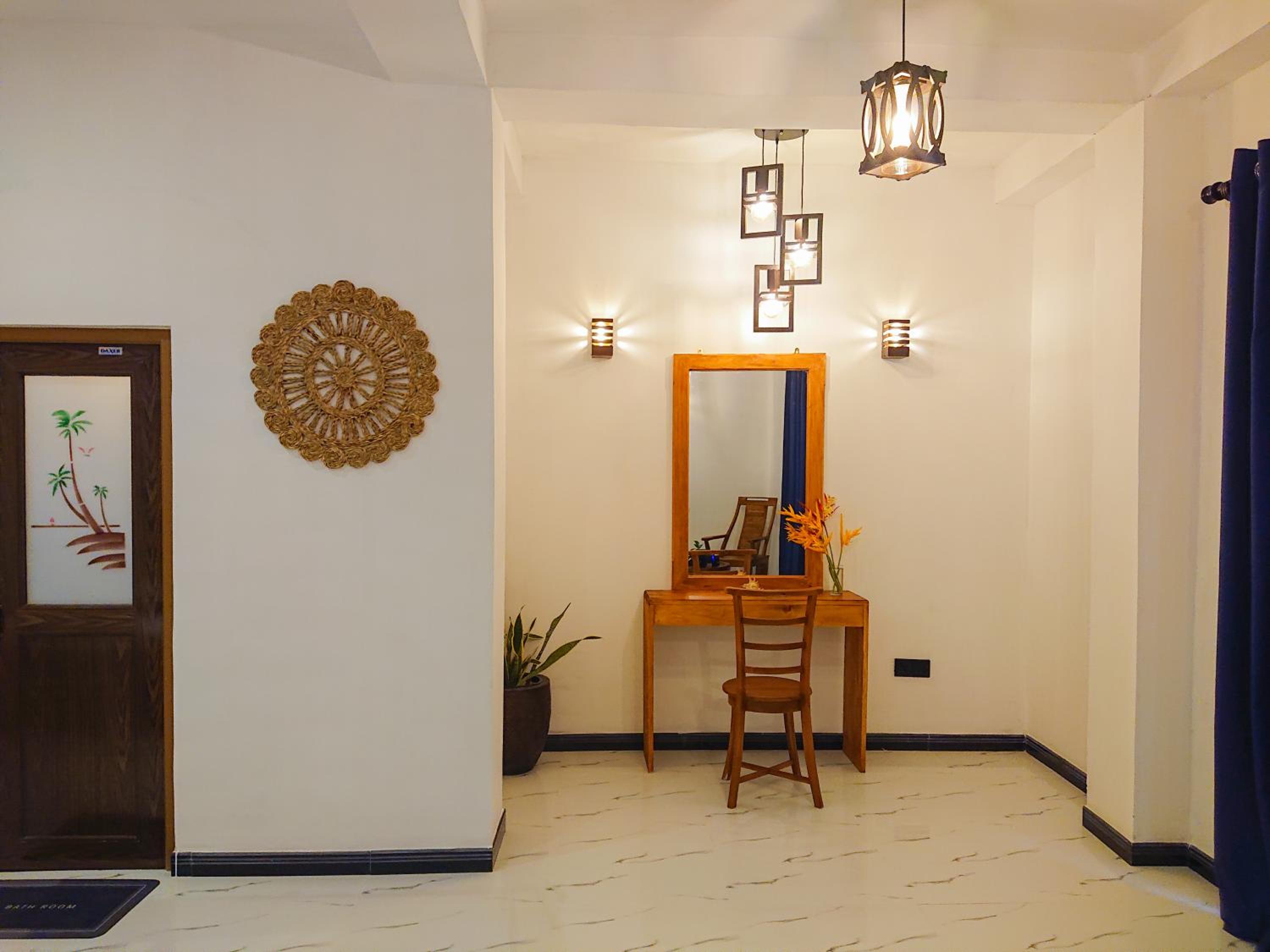 Deluxe Double Room with Balcony photo 2