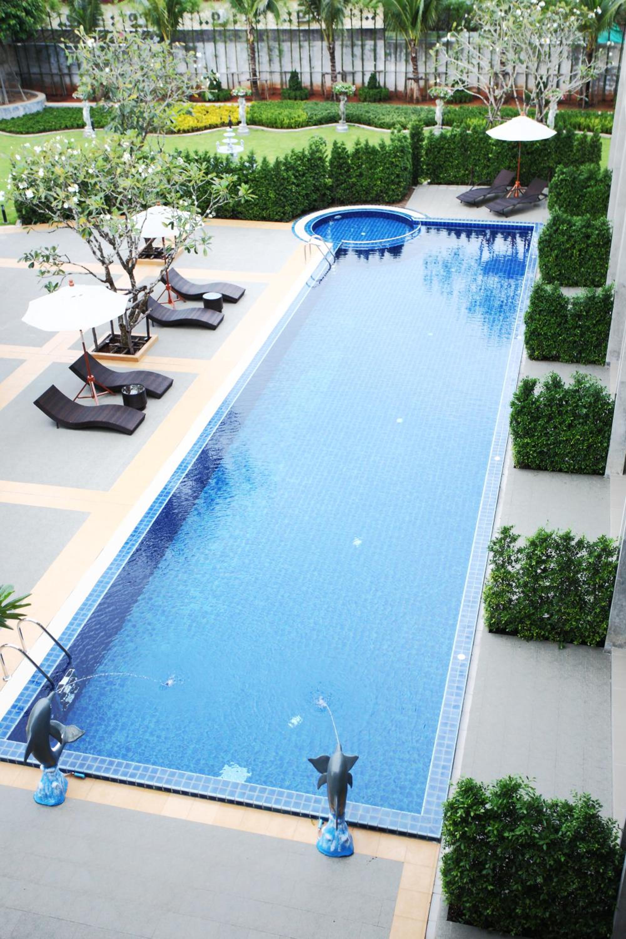Room with Pool Access - Photo 4