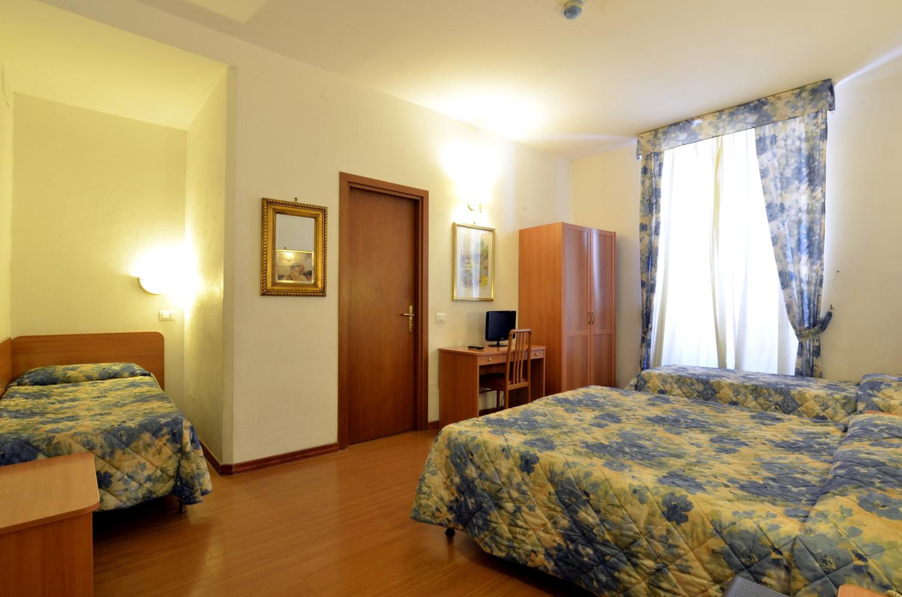 Triple Room photo 3