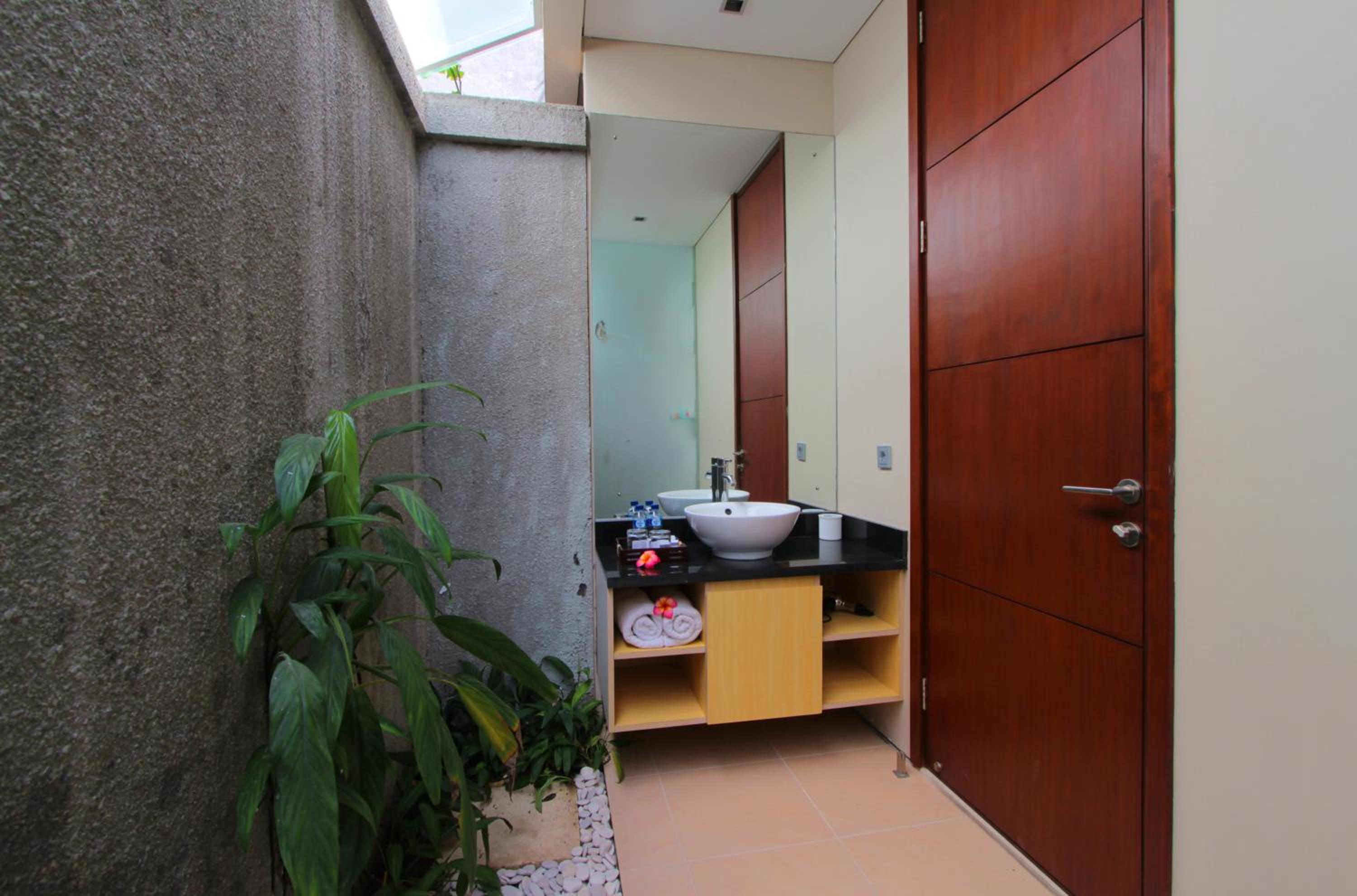 Three-Bedroom Villa - Photo 13