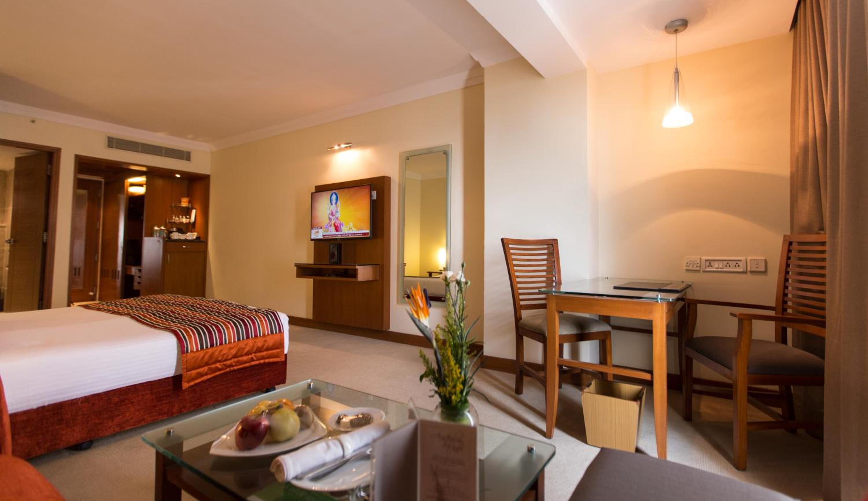 Deluxe Room - Photo 3