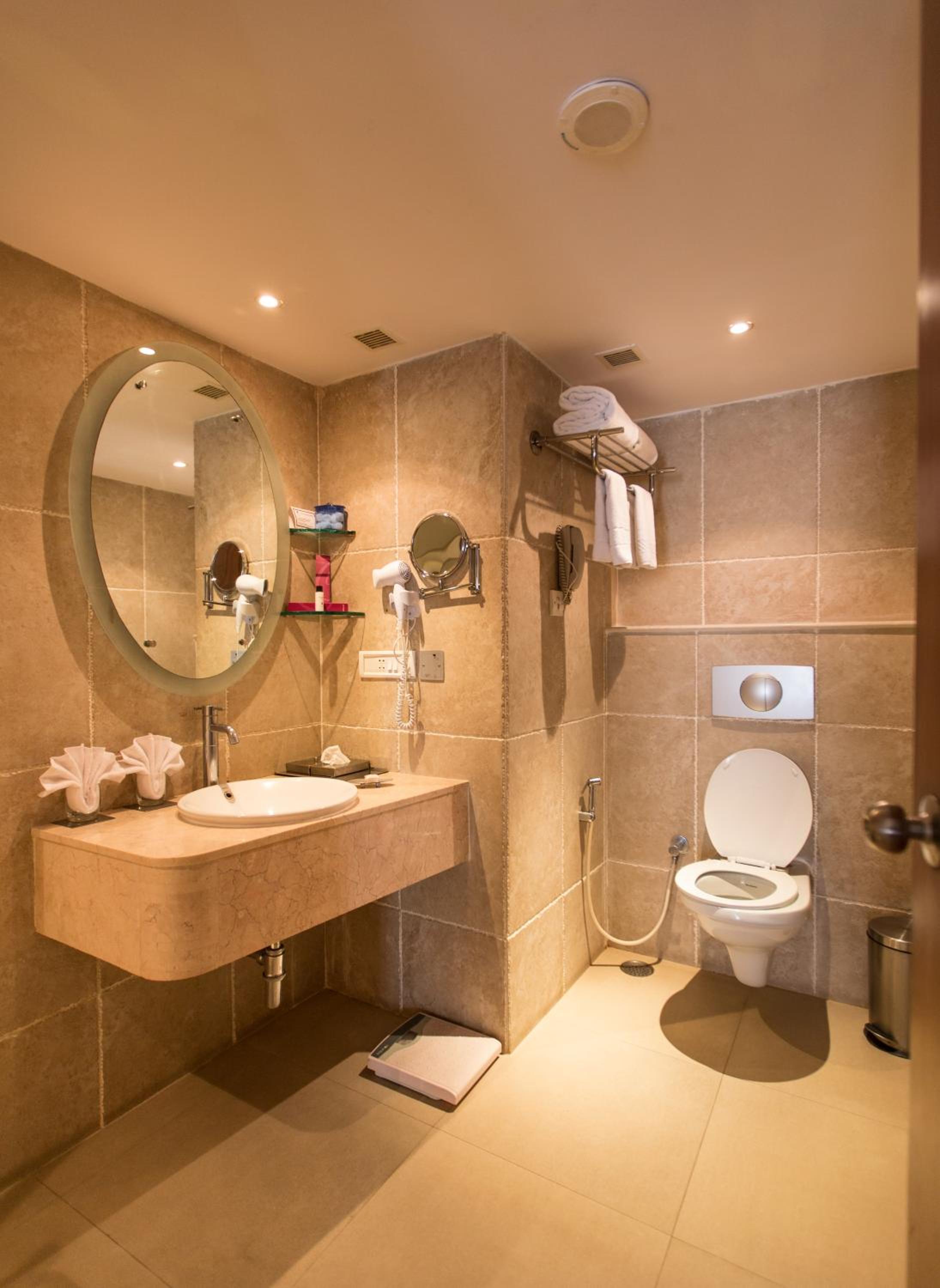 Deluxe Room - Photo 5