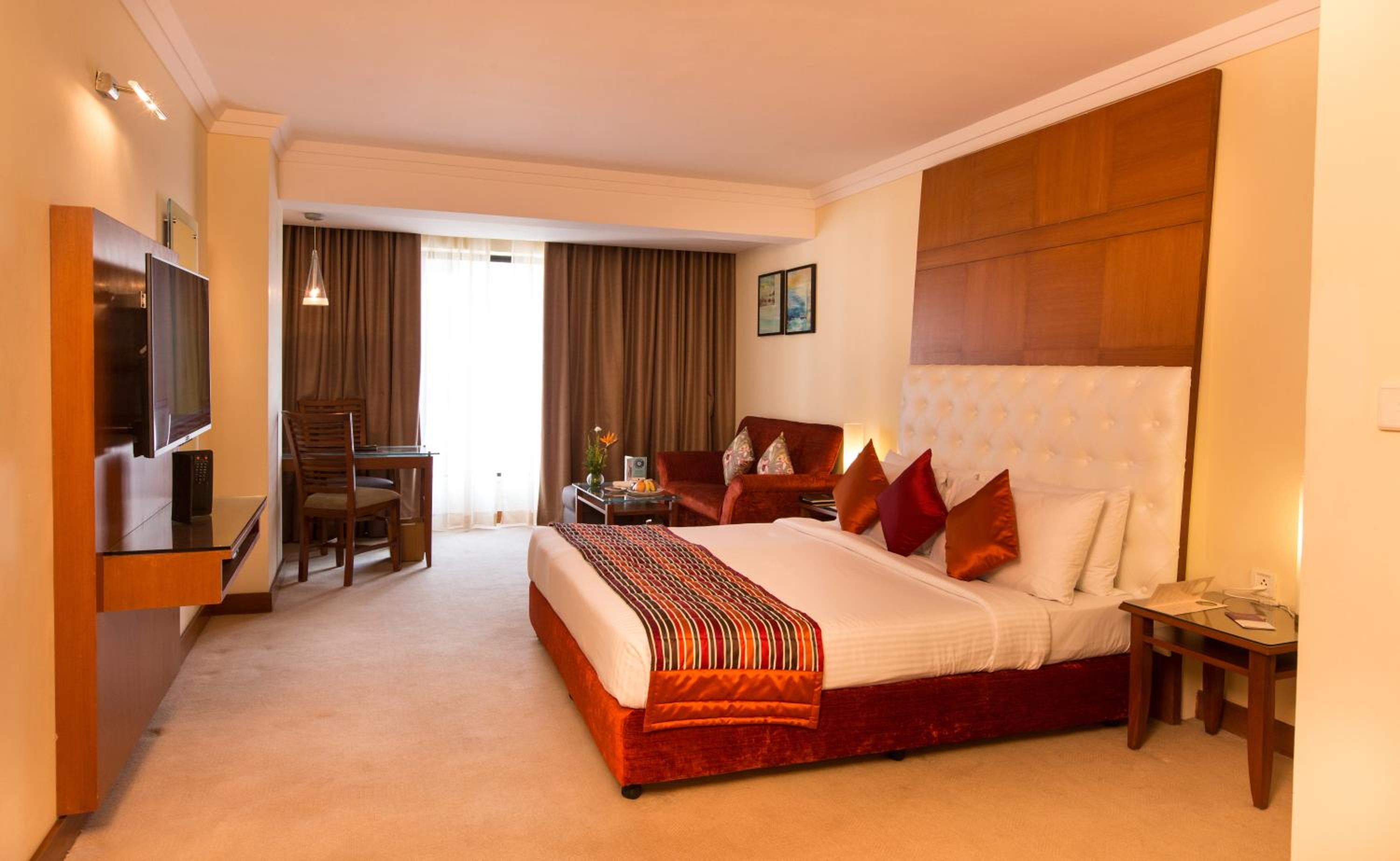 Deluxe Room - Photo 2