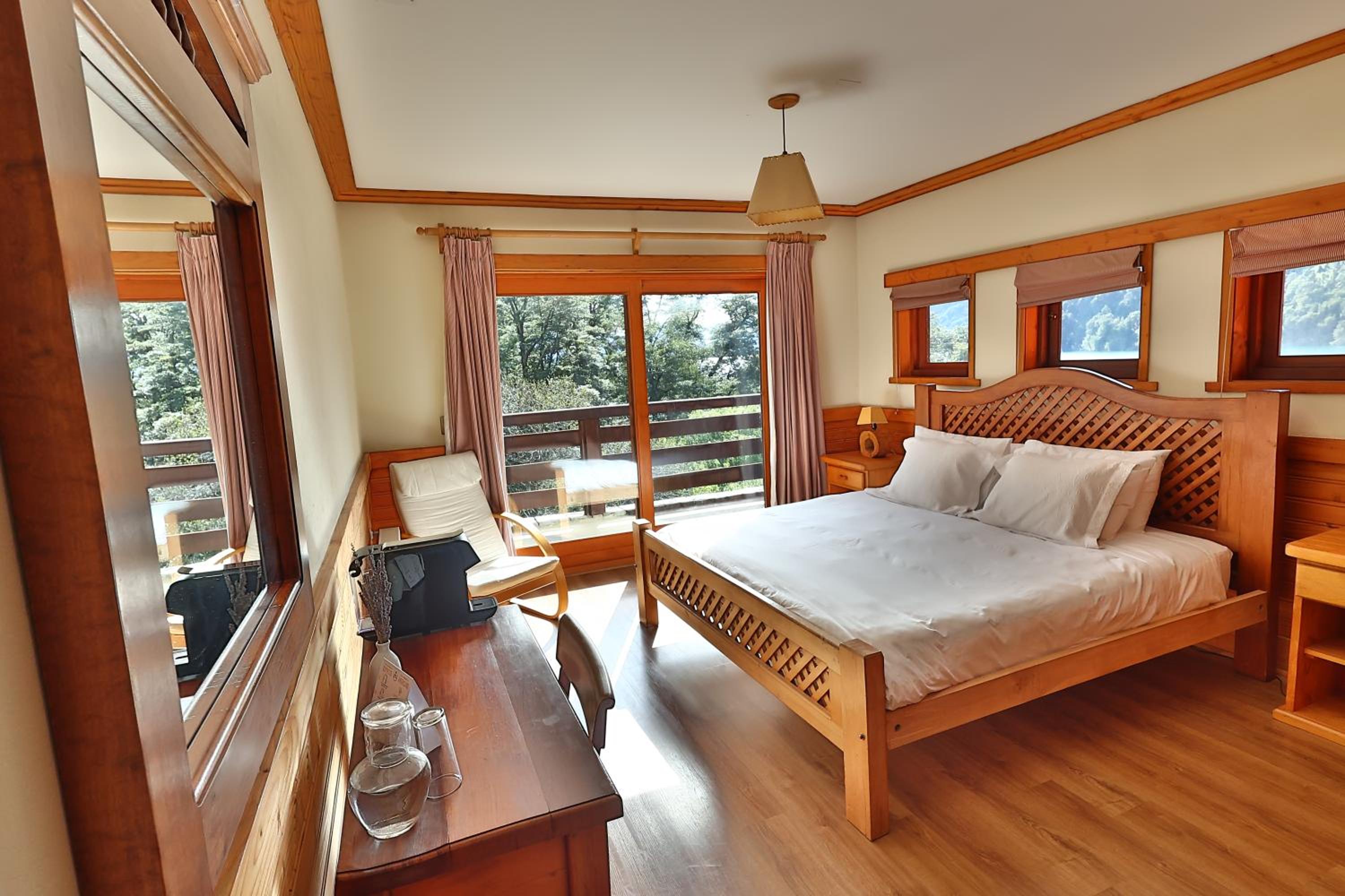 Superior Queen Room photo 1