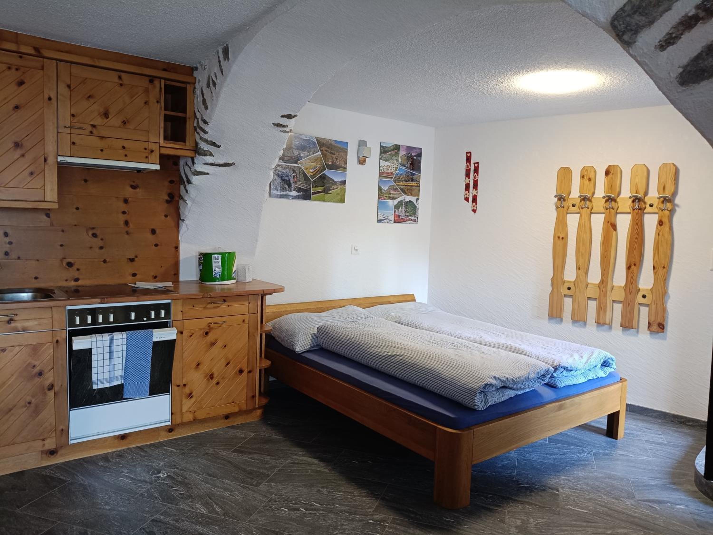Double Room with Private Bathroom photo 2