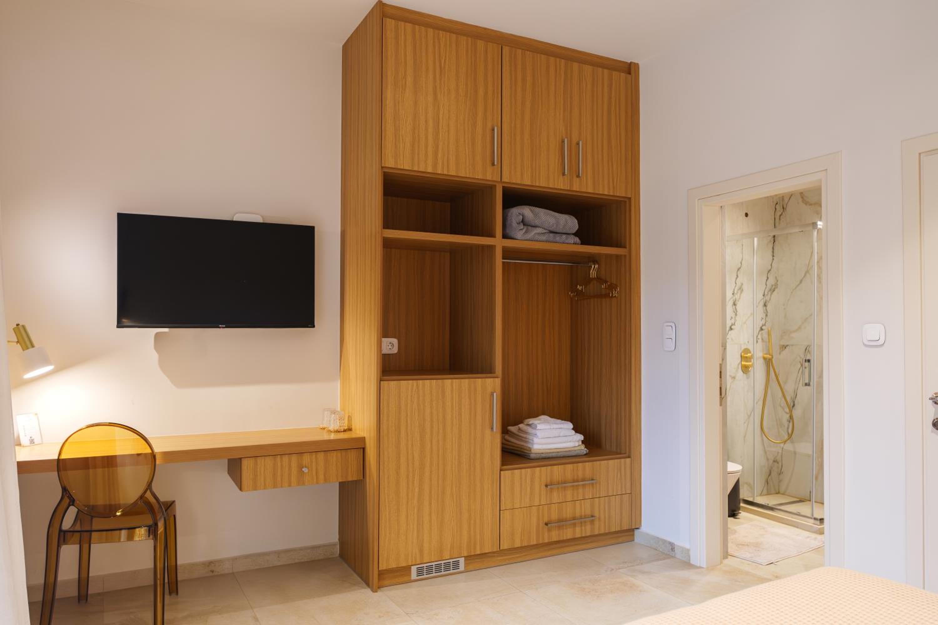 Superior Double or Twin Room with Garden View photo 2