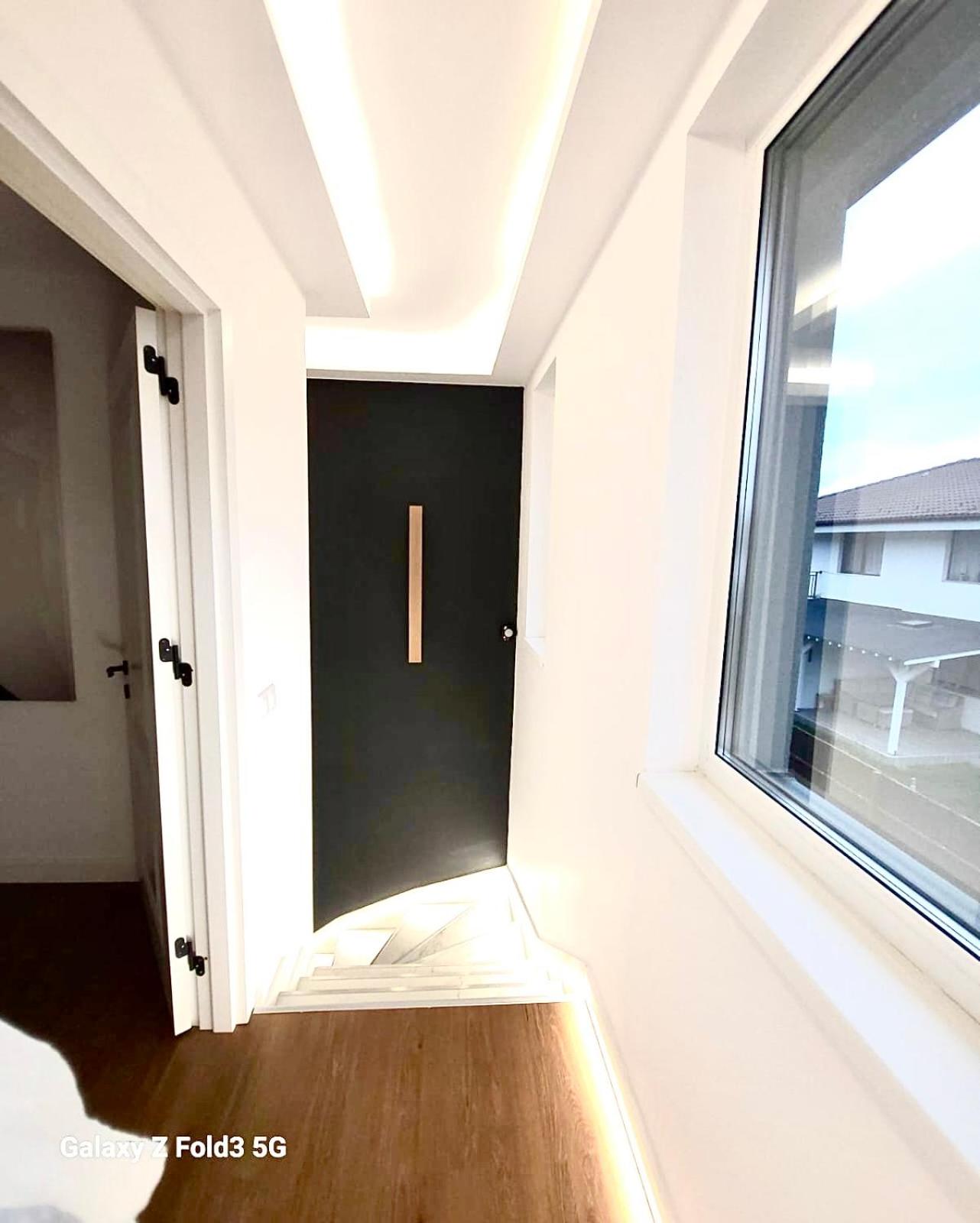 Three-Bedroom Villa photo 3
