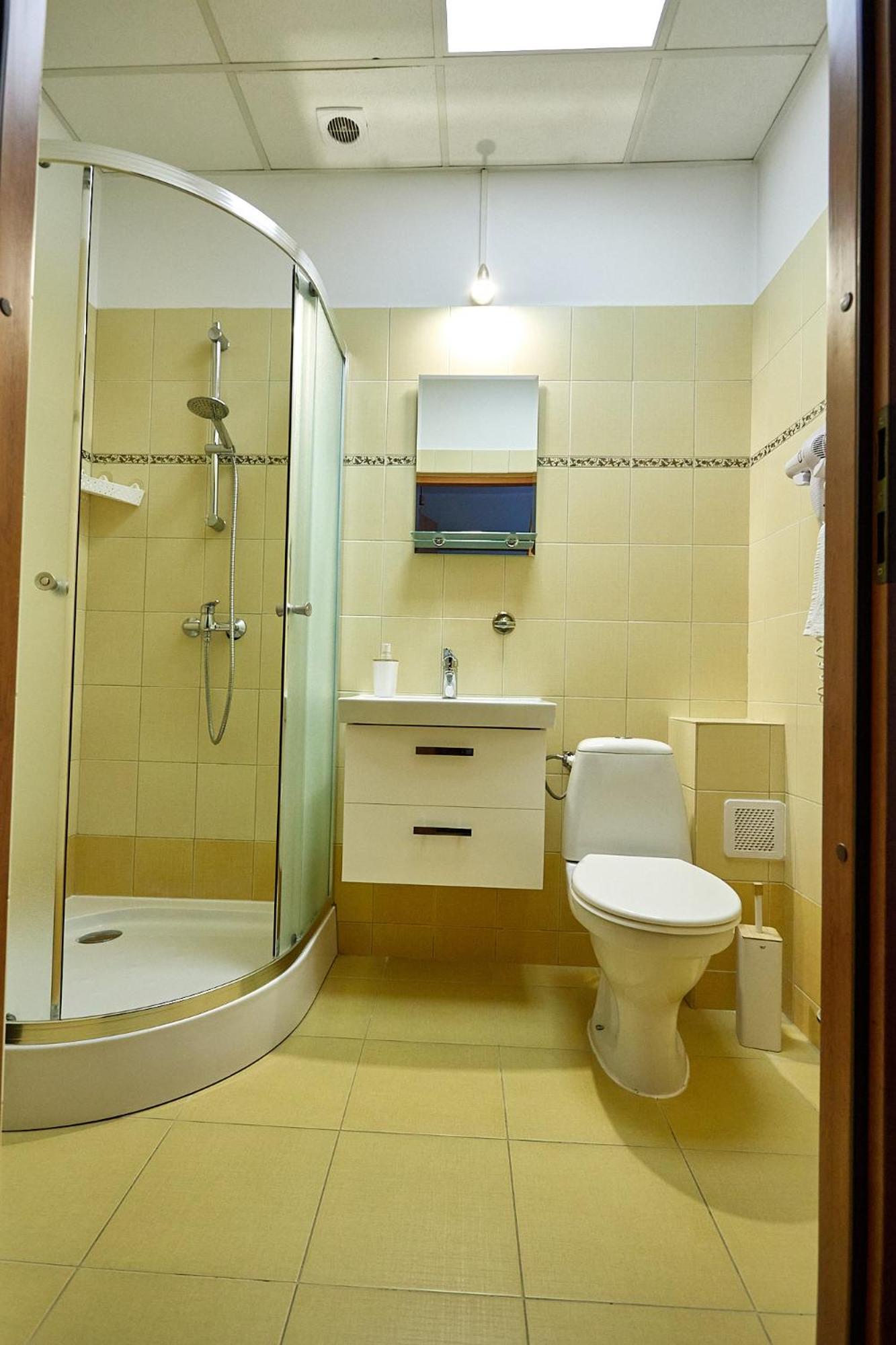 Standard King Room photo 1